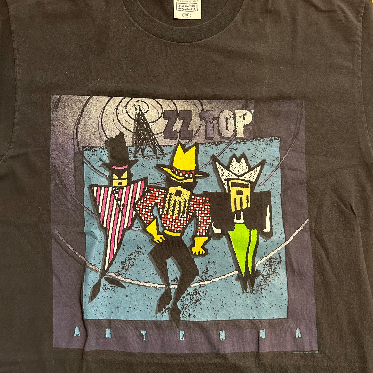 Nice Man ZZ Top Antenna World Tour Penetrating the Ionosphere Rock Band Music Rap Tshirt - Large - 22.5” x 30”