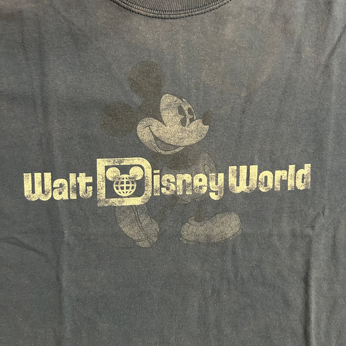 Walt Disney World Mickey Tshirt - Small - 19” x 23”