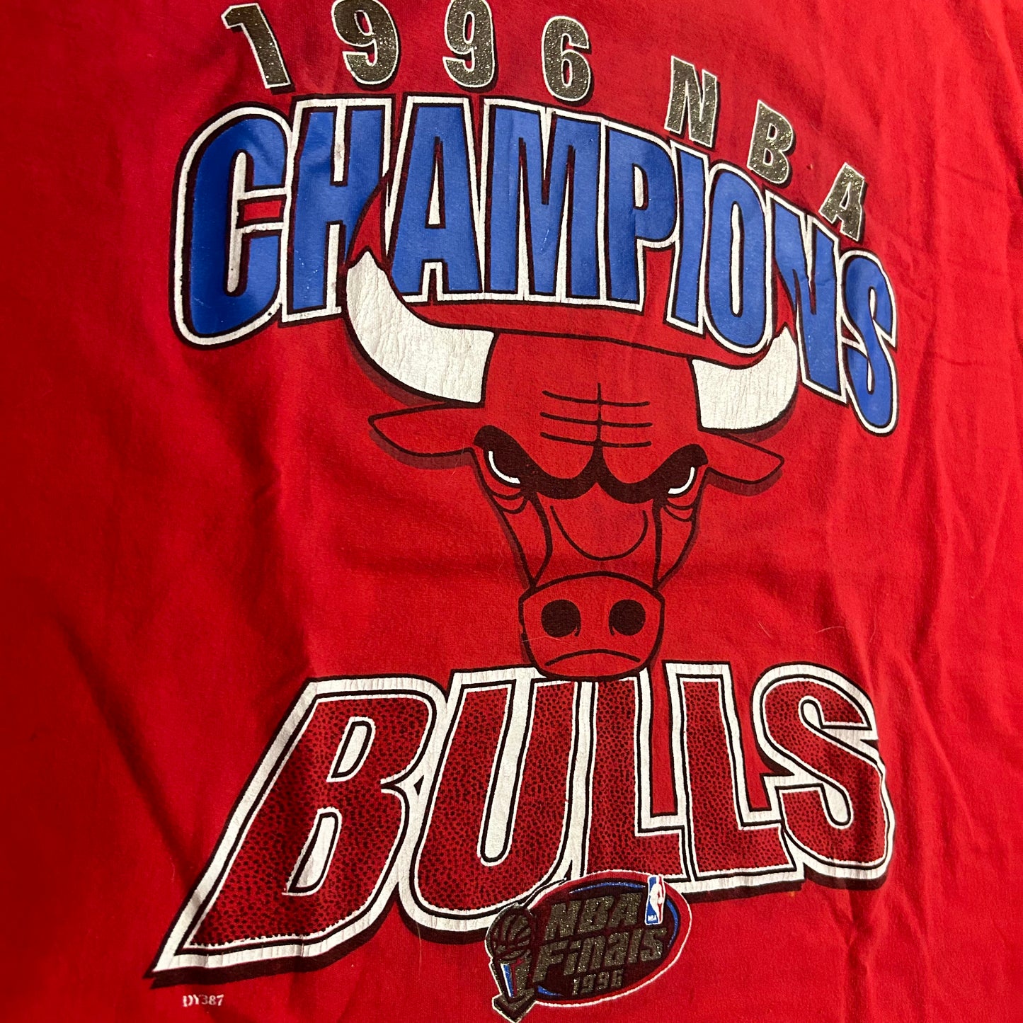 90’s Miro Chicago Bulls 1996 NBA Finals Champions Tshirt - Large - 23” x 30”