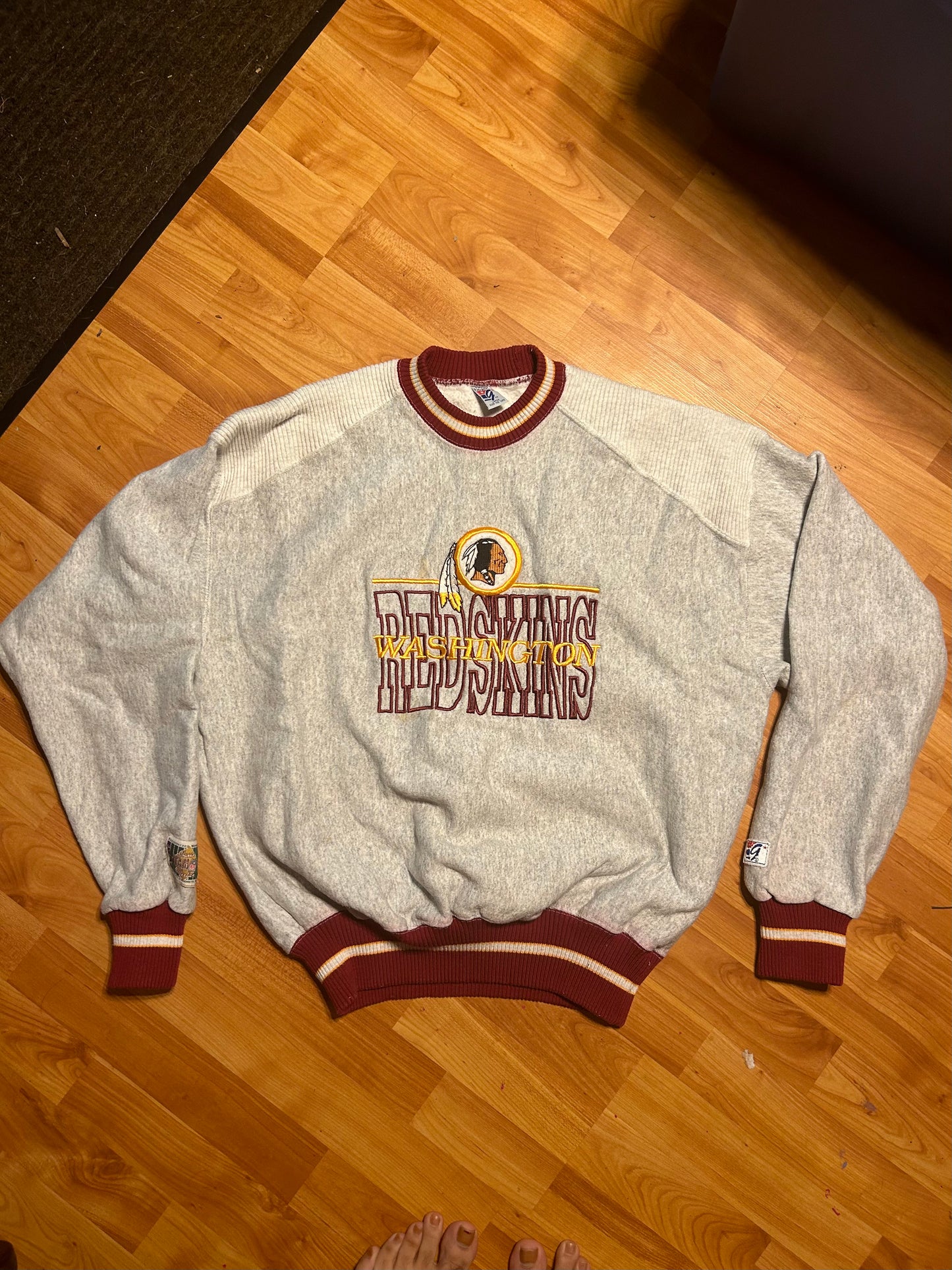 80/90’s Washington Redskins Crewneck Sweatshirt - Large - 23” x 26”