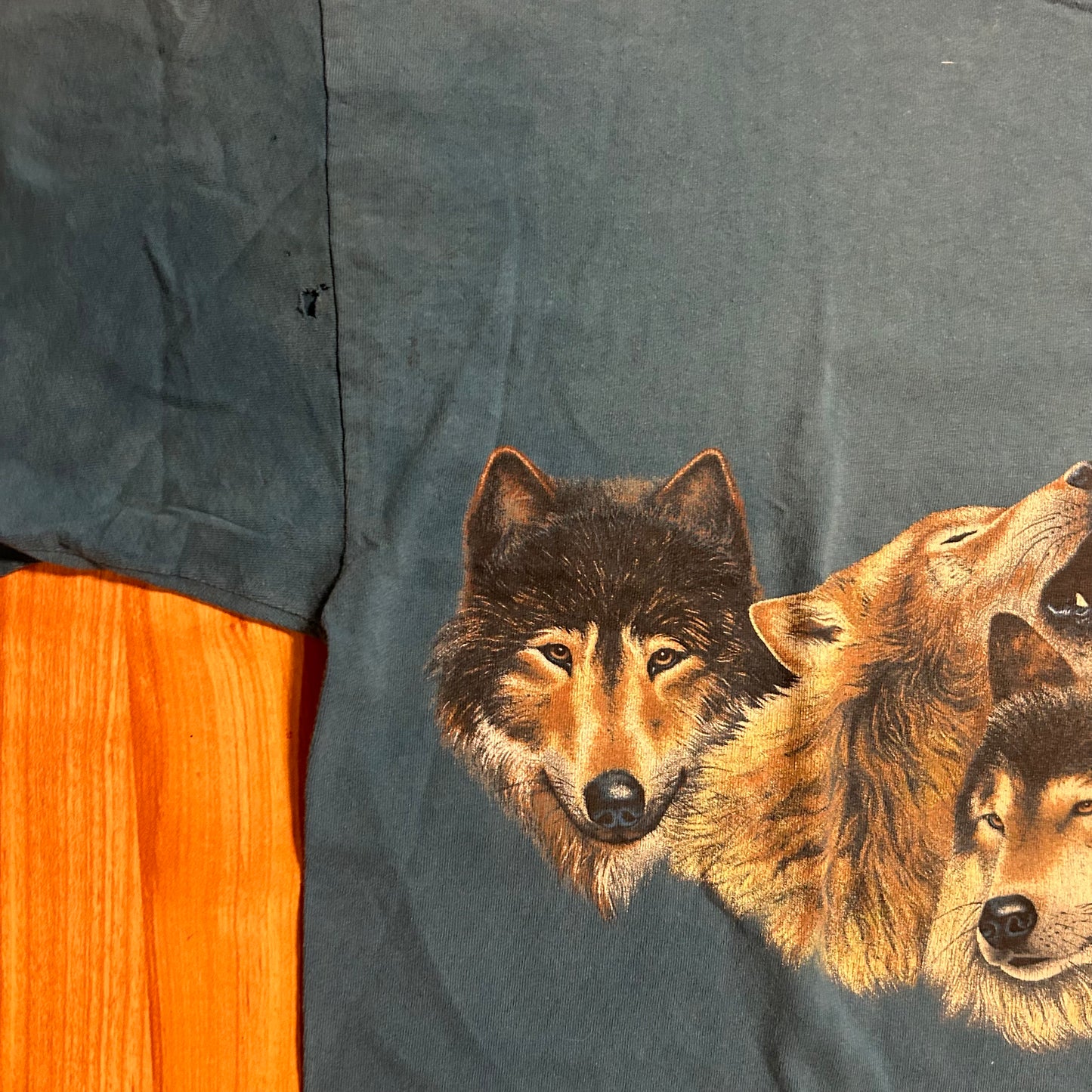 90’s Miller 1992 Habitat Coyotes Wolves Faded Tshirt - Large - 23” x 30”