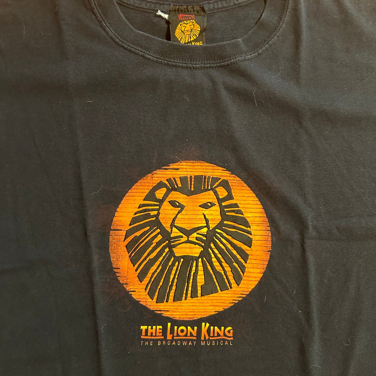 Disney Presents The Lion King The Broadway Musical Tshirt - Large - 22” x 27”