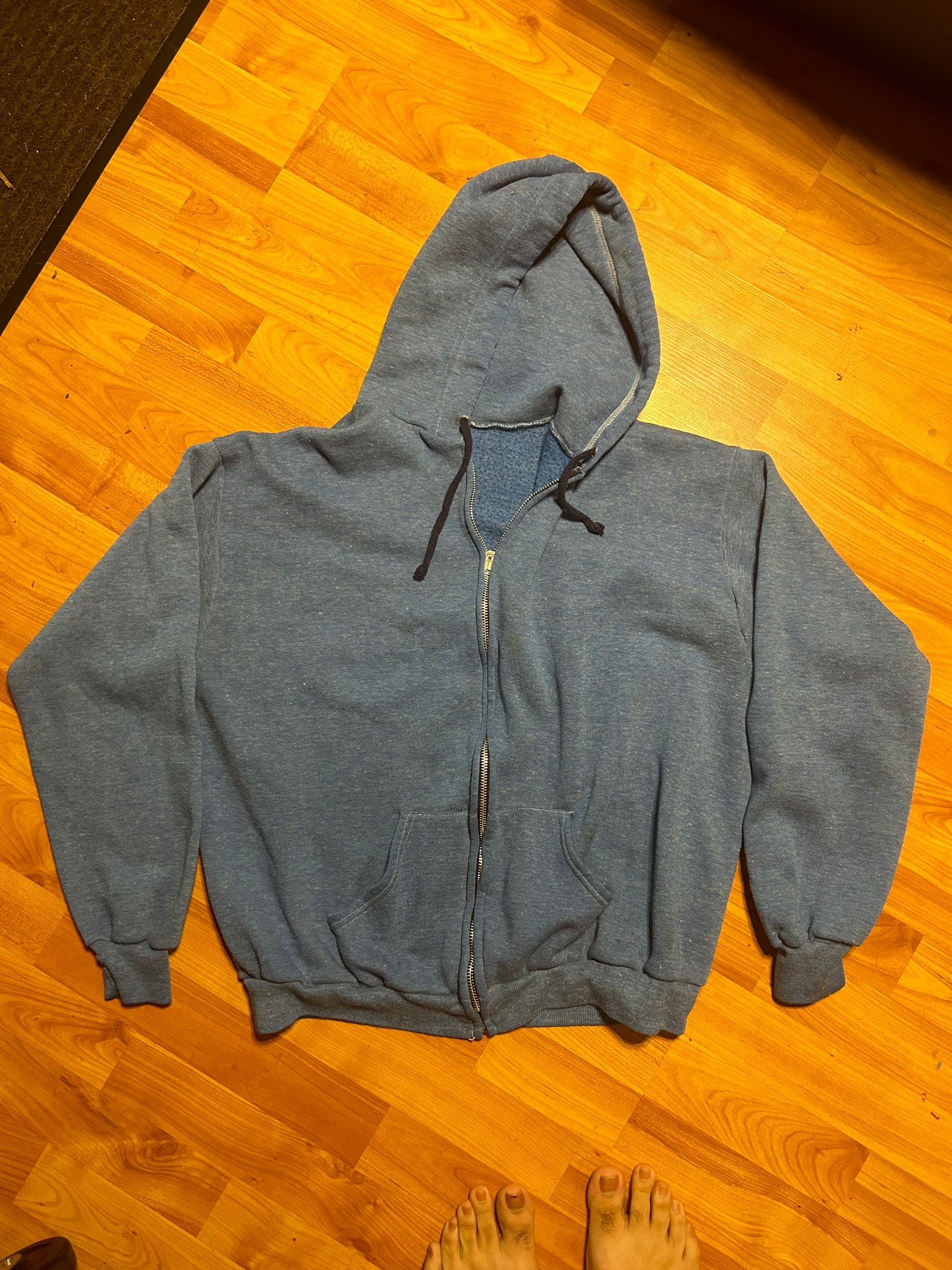 80’s Baby Blue Zip Up Sweatshirt - Boxy Large - 23” x 23”