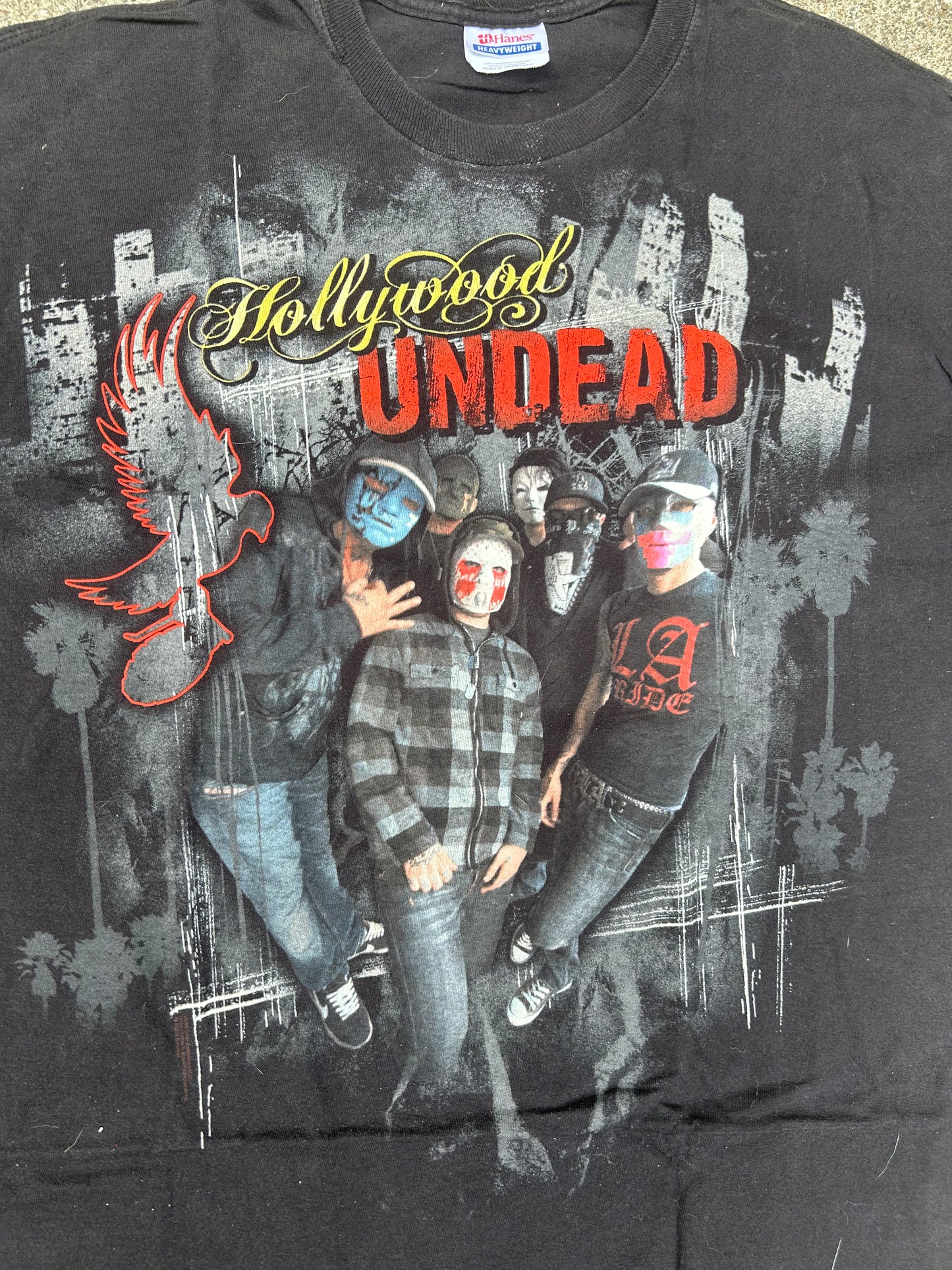 Hanes Heavyweight Hollywood Undead Band Hip Hop Rap Tshirt - Large - 23” x 28.5”