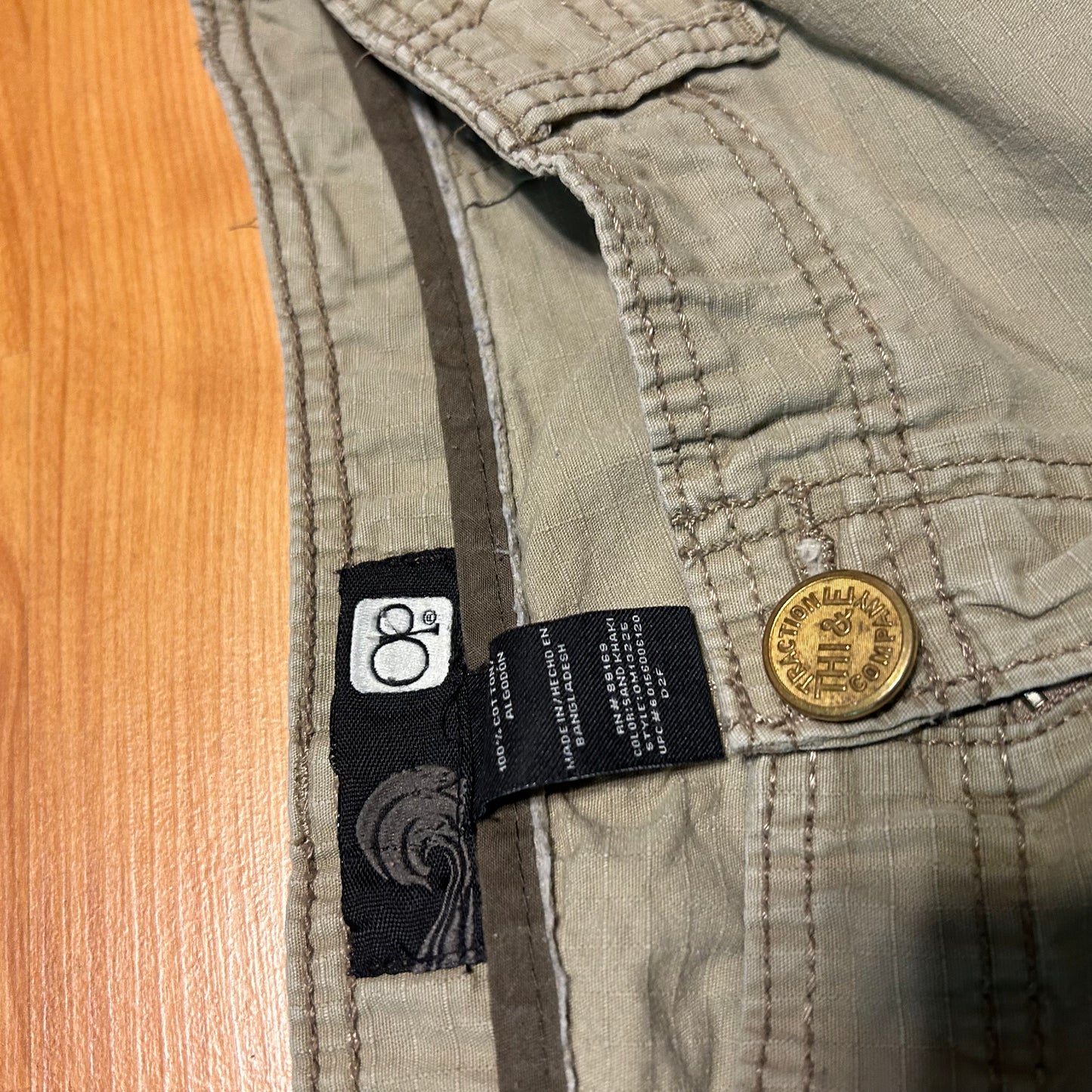 OP Ocean Pacific Brown Khaki Cargo Shorts - 34" x 10.5"