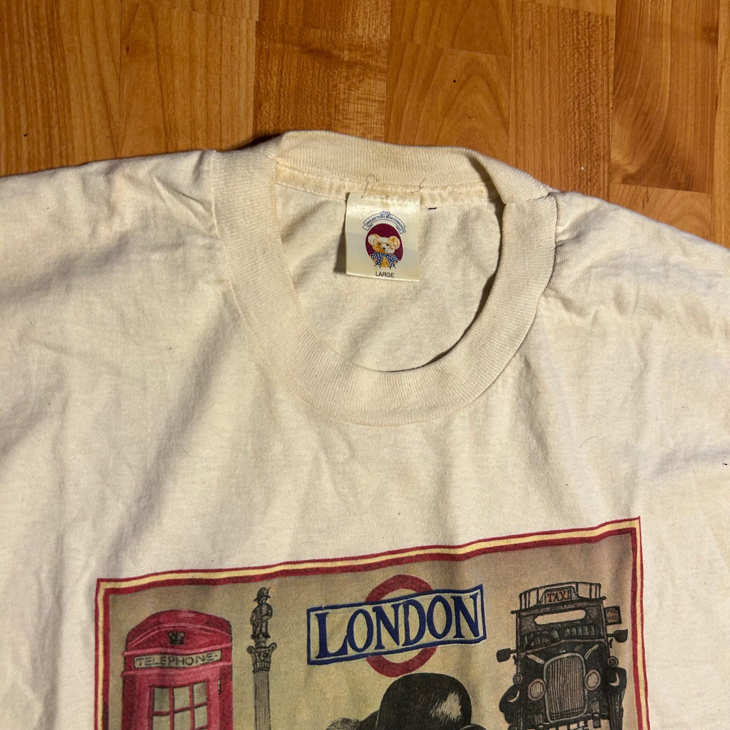90's London The English Teddy Bear Company White Tshirt - Medium - 21" x 30"