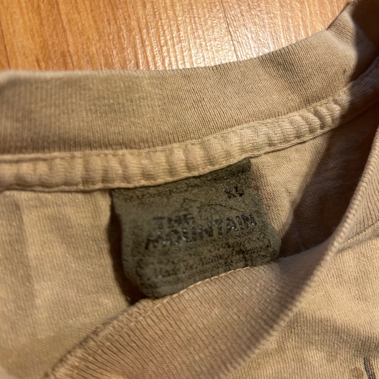 90's The Mountain Tie Dye Brown Tshirt - Large - 22" x 26.5"