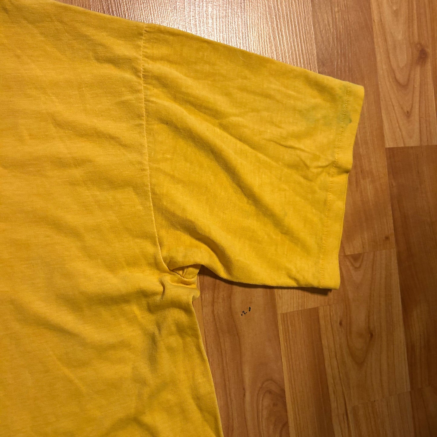 80/90's Tennessee Very Special Arts Yellow Tshirt - Large - 22" x 26.5"