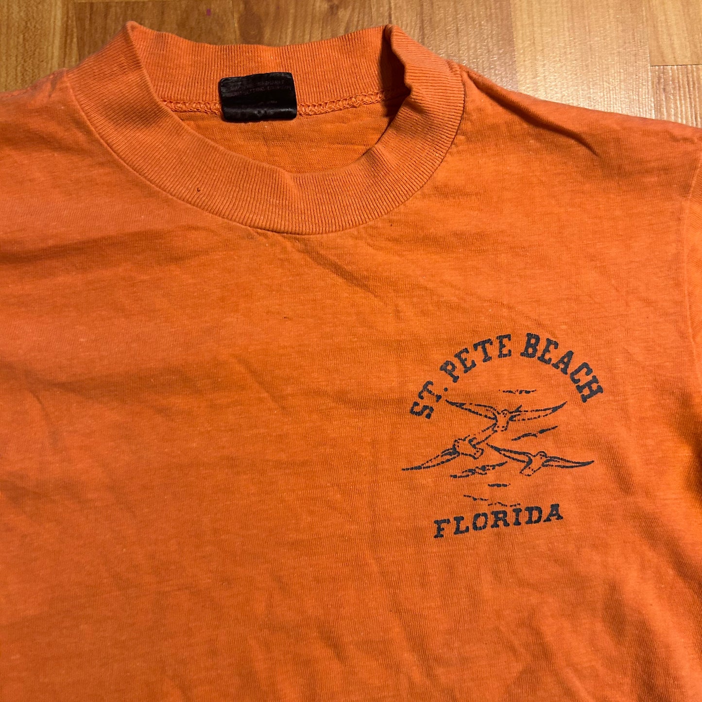 80/90's St Pete Beach Florida Orange Tshirt - Small - 18" x 24.5"
