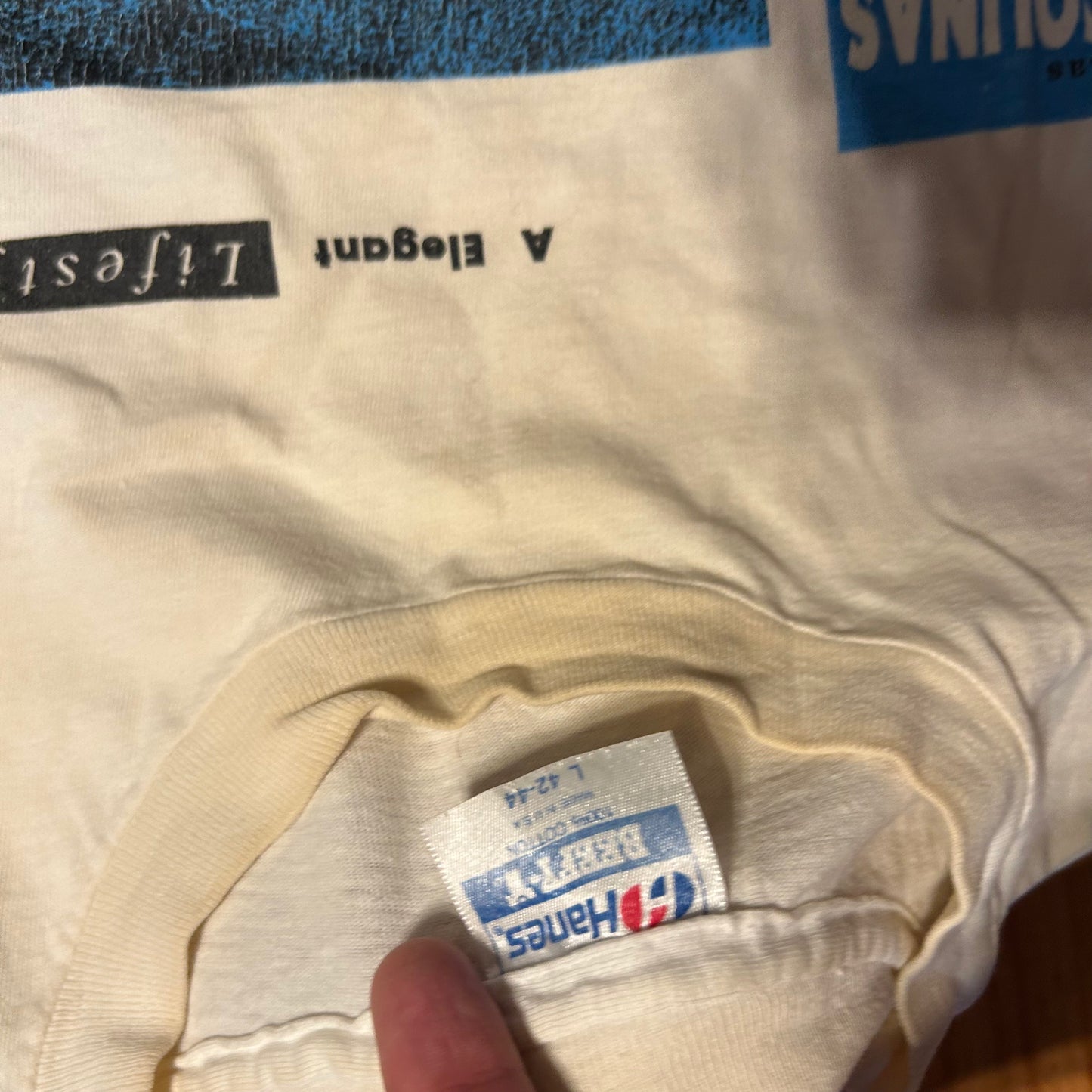 90's Hanes Beefy T Texas Colinas Classic White Tshirt - Medium - 20" x 28"