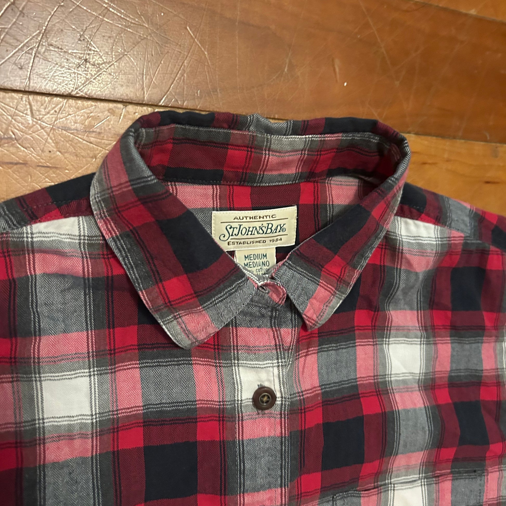 St John’s Bay Red Black Button Up Flannel Shirt - Medium