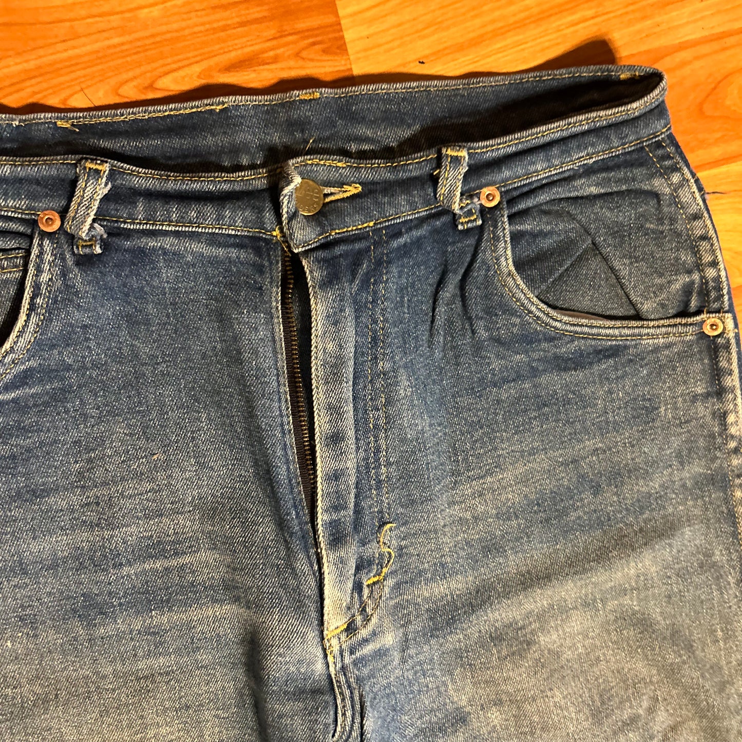 Lee Denim Jeans - 28" x 32"