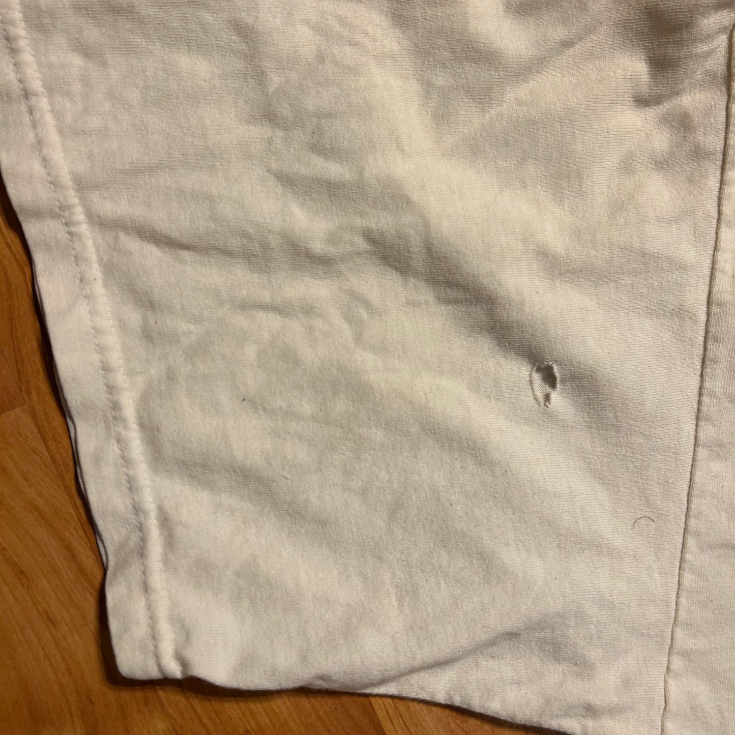 Gildan Texas Longhorns Embroidered College University White Tshirt - XLarge - 26.5” x 31”