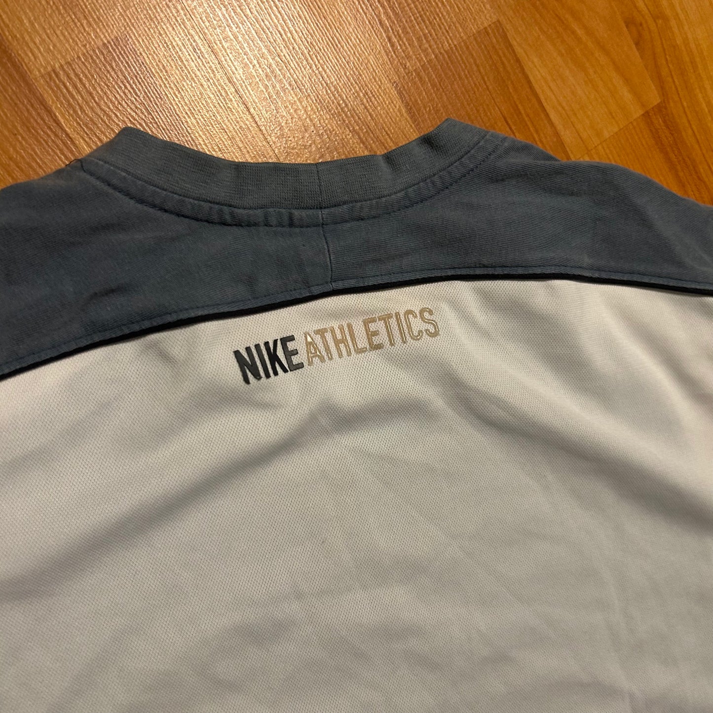 Nike Athletics White Grey Tshirt - XLarge - 24” x 30”
