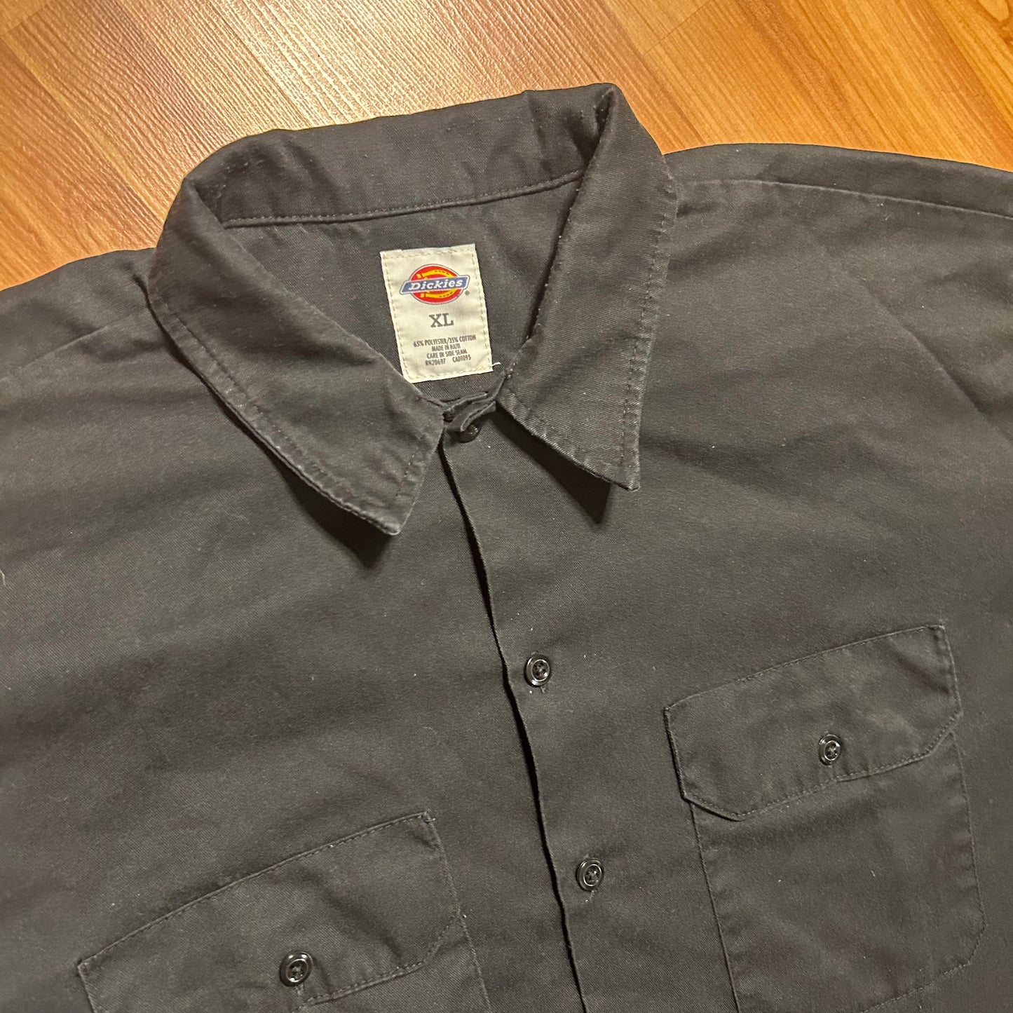 Dickies Blank Black Button Up Work Shirt - XLarge - 26” x 31”