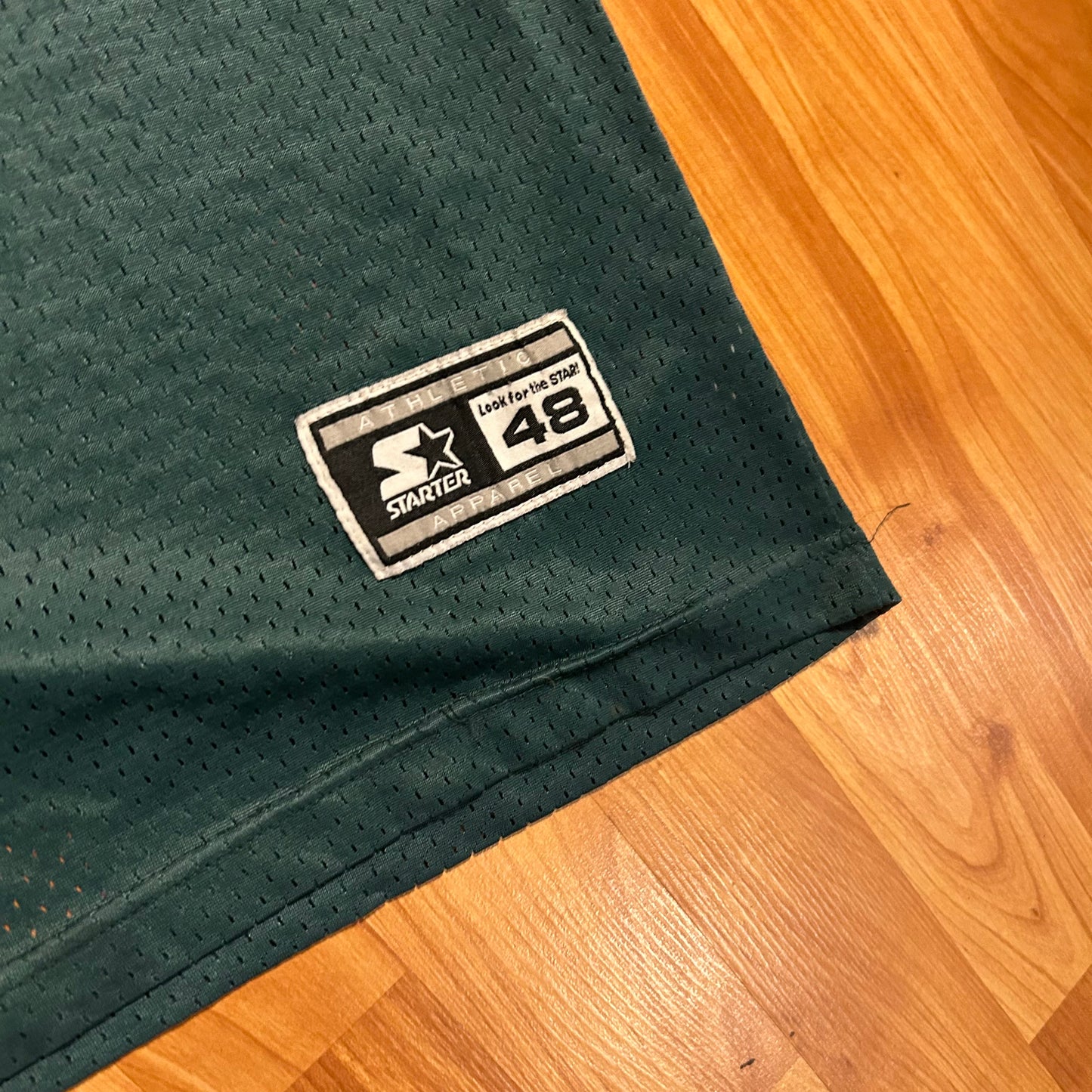 90’s Starter Green Bay Packers Favre NFL Football Green Jersey Shirt - XLarge - 24” x 32”