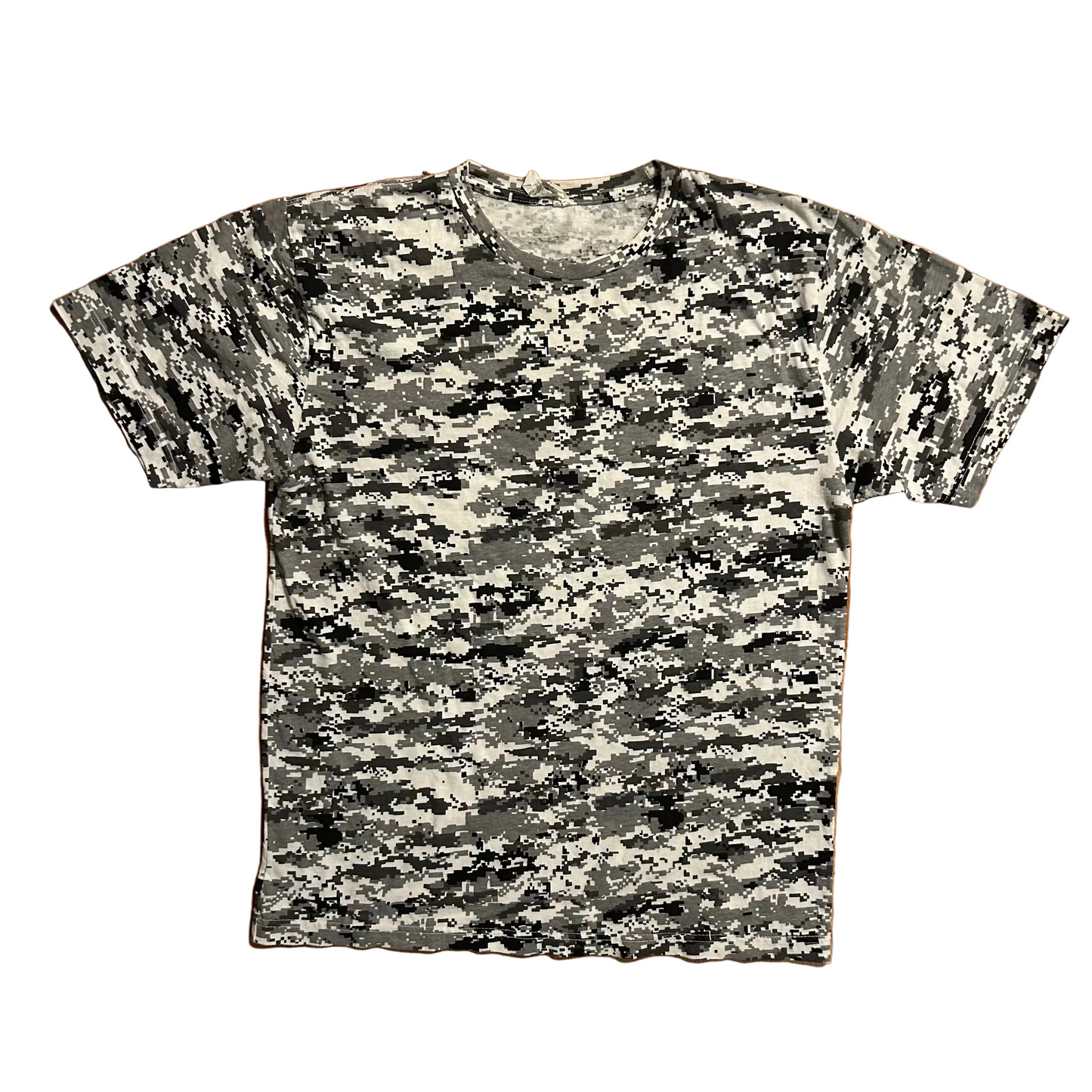 Digi Camo Black White Tshirt - Medium - 21" x 28"