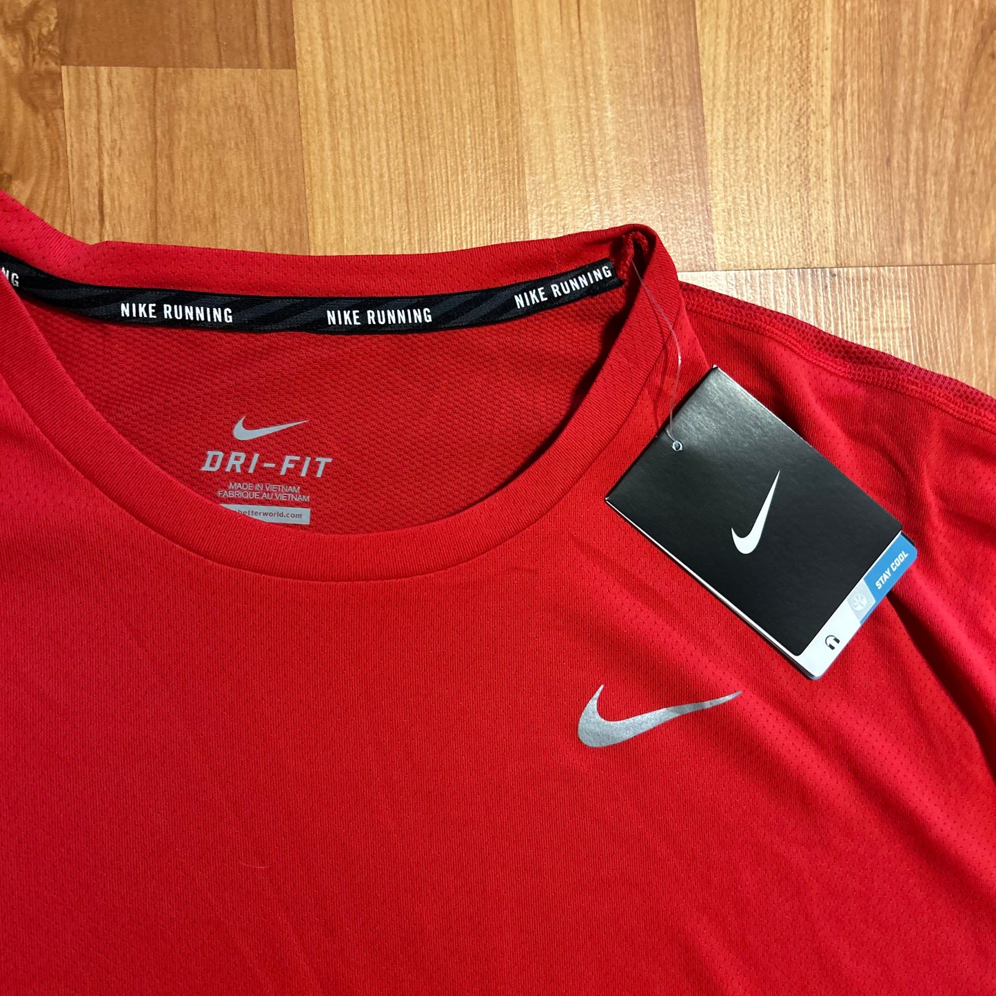 NWT DS Nike Running Dri Fit Brand New Tags Red Tshirt - XLarge - 25" x 31"