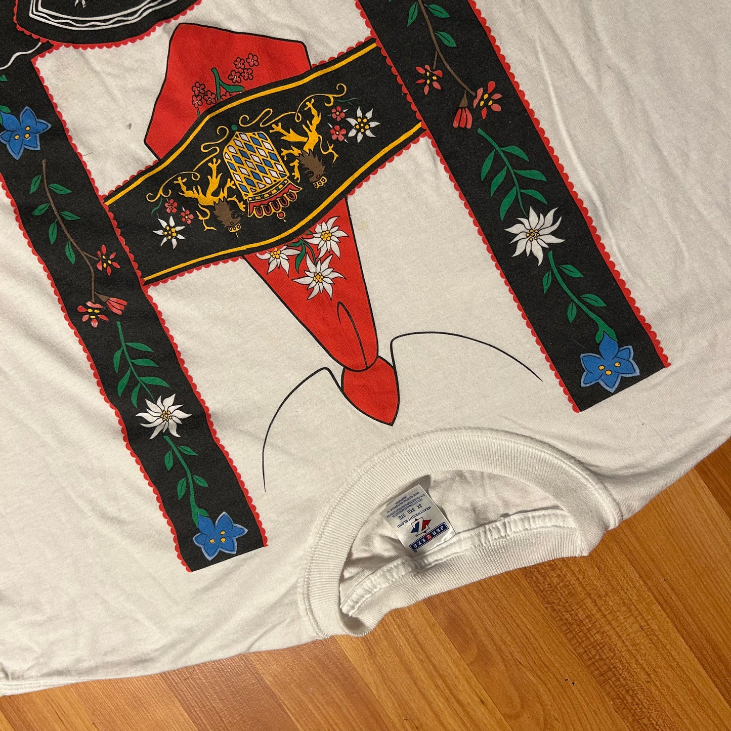 Jerzees Lederhosen White Tshirt - XLarge - 28" x 31.5"
