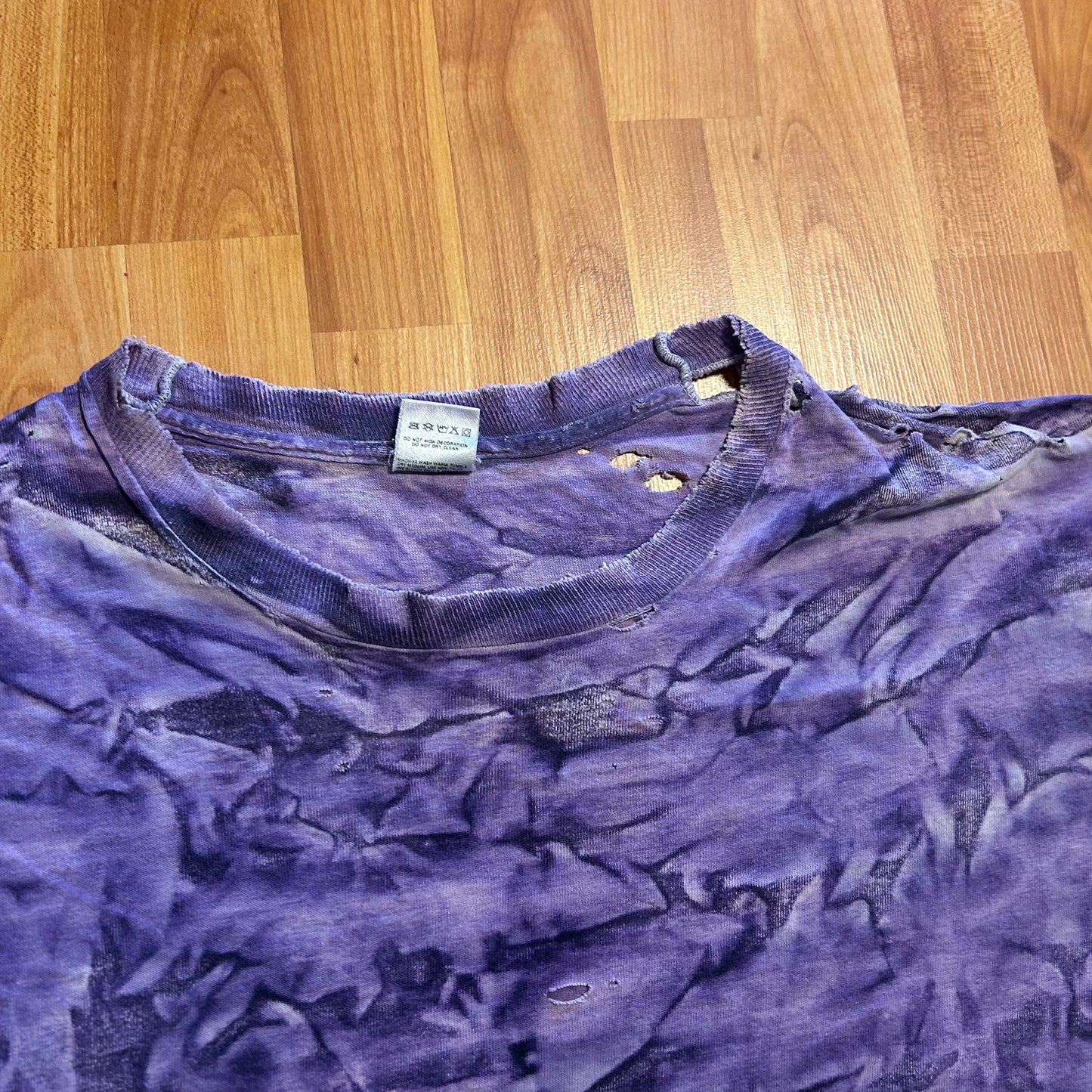 80/90’s Purple Tie Dye Patterned Distressed Blank Tshirt - XLarge - 25" x 28"