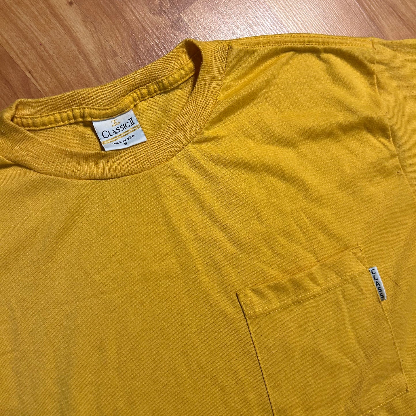 80/90’s Classic 2 Class Yellow Blank Pocket Tshirt - Small - 19" x 26"