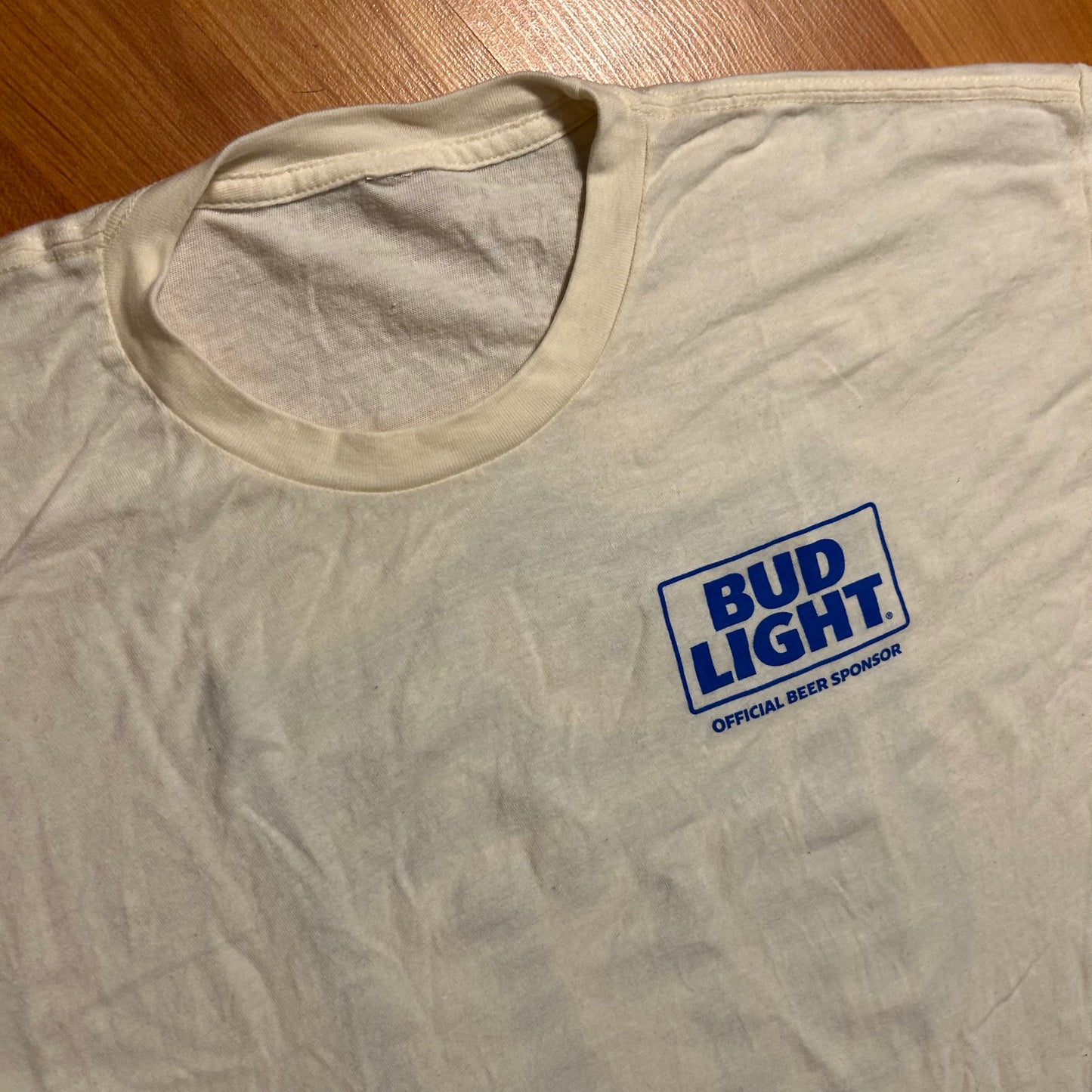 NFL Bud Light White Tshirt - Large - 23" x 29"