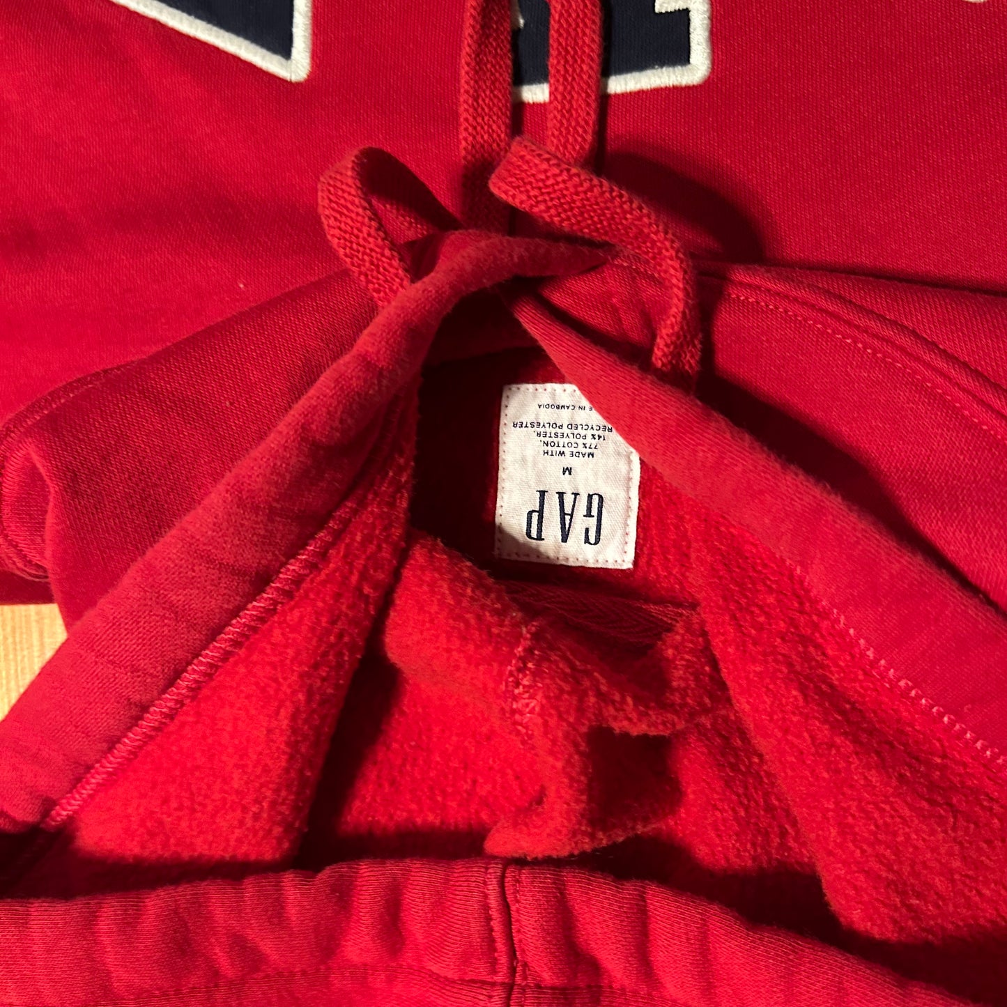 Gap Red Hoodie Sweatshirt - Large - 22" x 28"