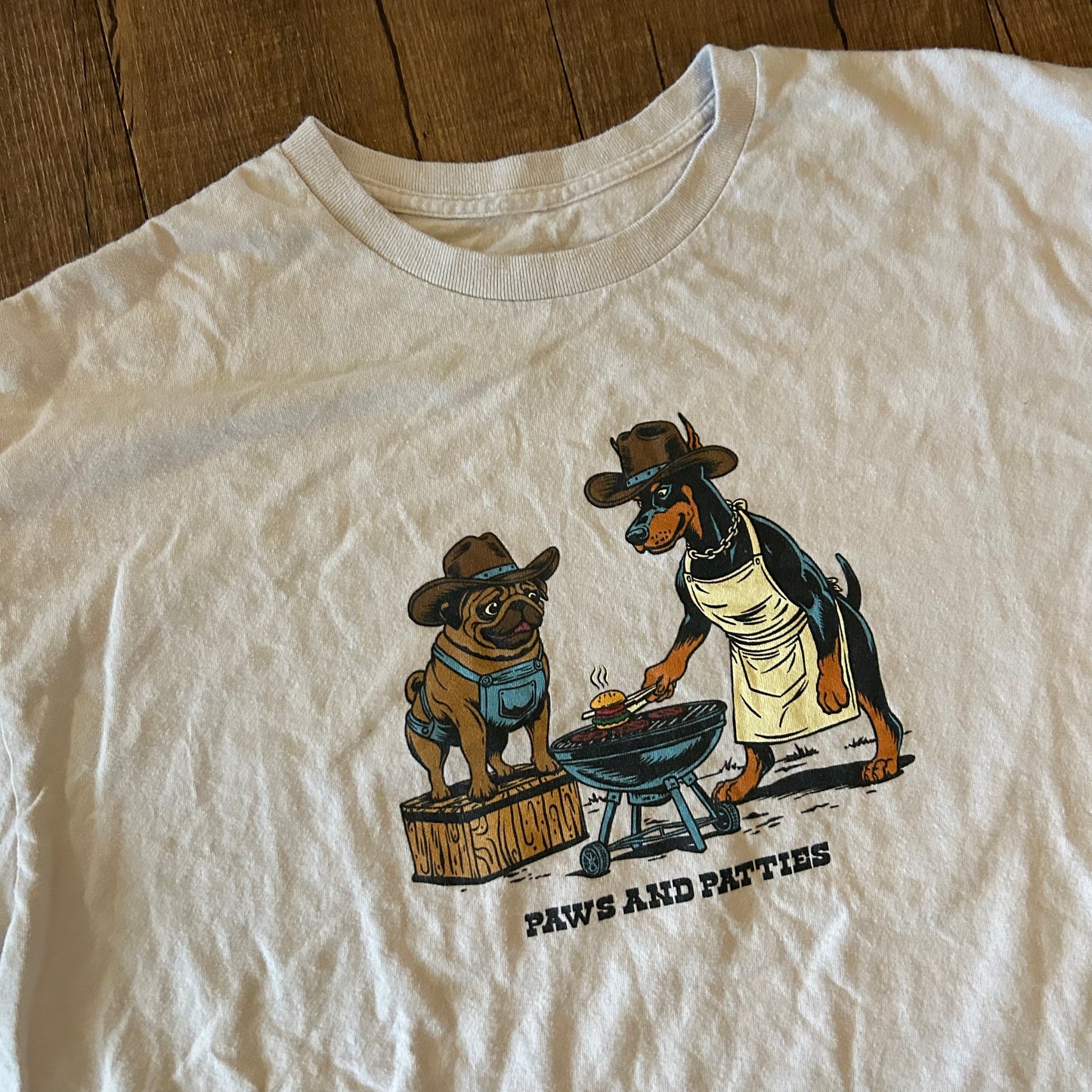 Midnight Studios Paws and Patties Tan Dog Tshirt - Large - 22" x 28"