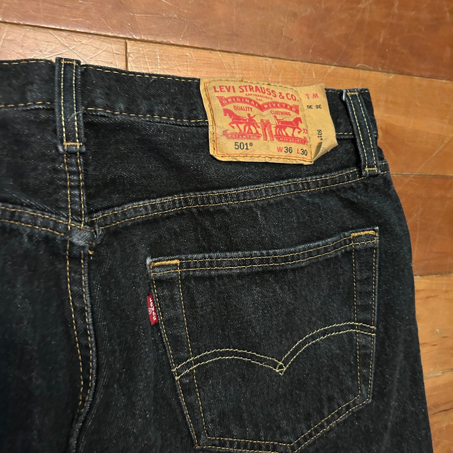 Levi 501 Indigo Dark Wash Denim Blue Jeans - 34" x 26"