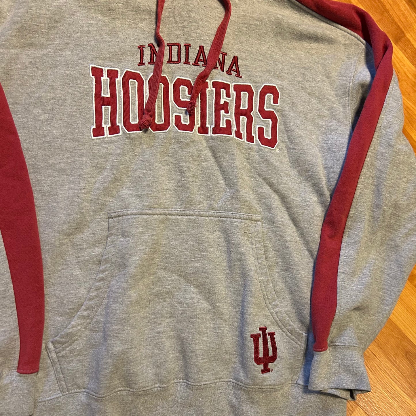 Indiana University IU Hoosiers Grey Red Maroon Hoodie Sweatshirt - Large - 22" x 24"