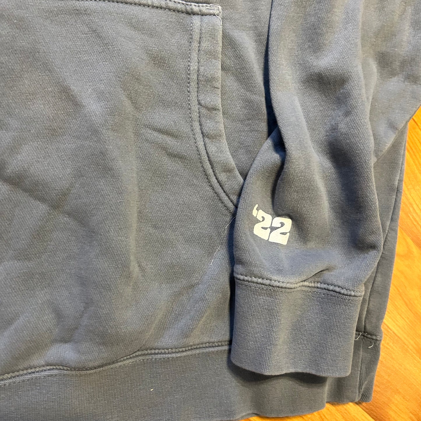 Dead and Company 2022 Tour Grateful Dead Washed Blue Hoodie Sweatshirt - XLarge - 24" x 26"