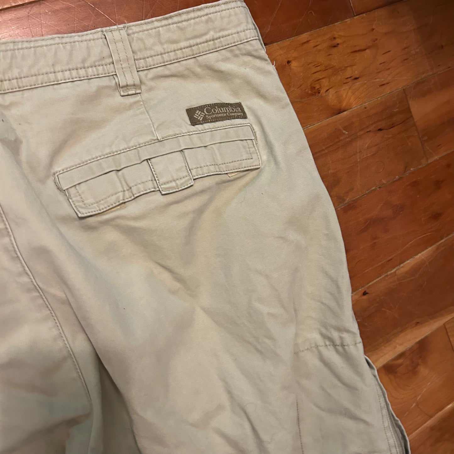 Columbia Khaki Cotton Tan Pants - 36" x 31"