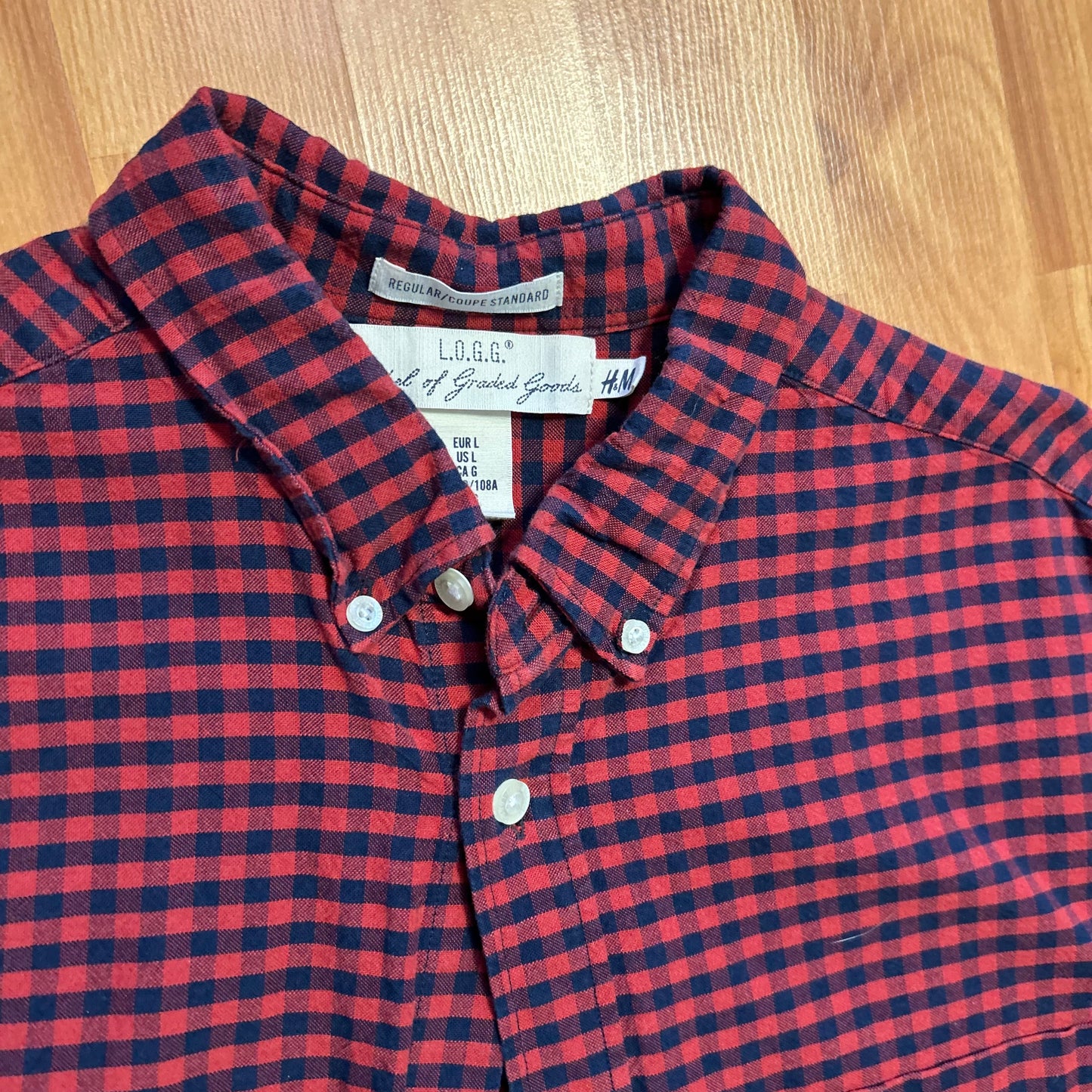 Button Up Orange Blue Red Shirt - Large - 22" x 29"