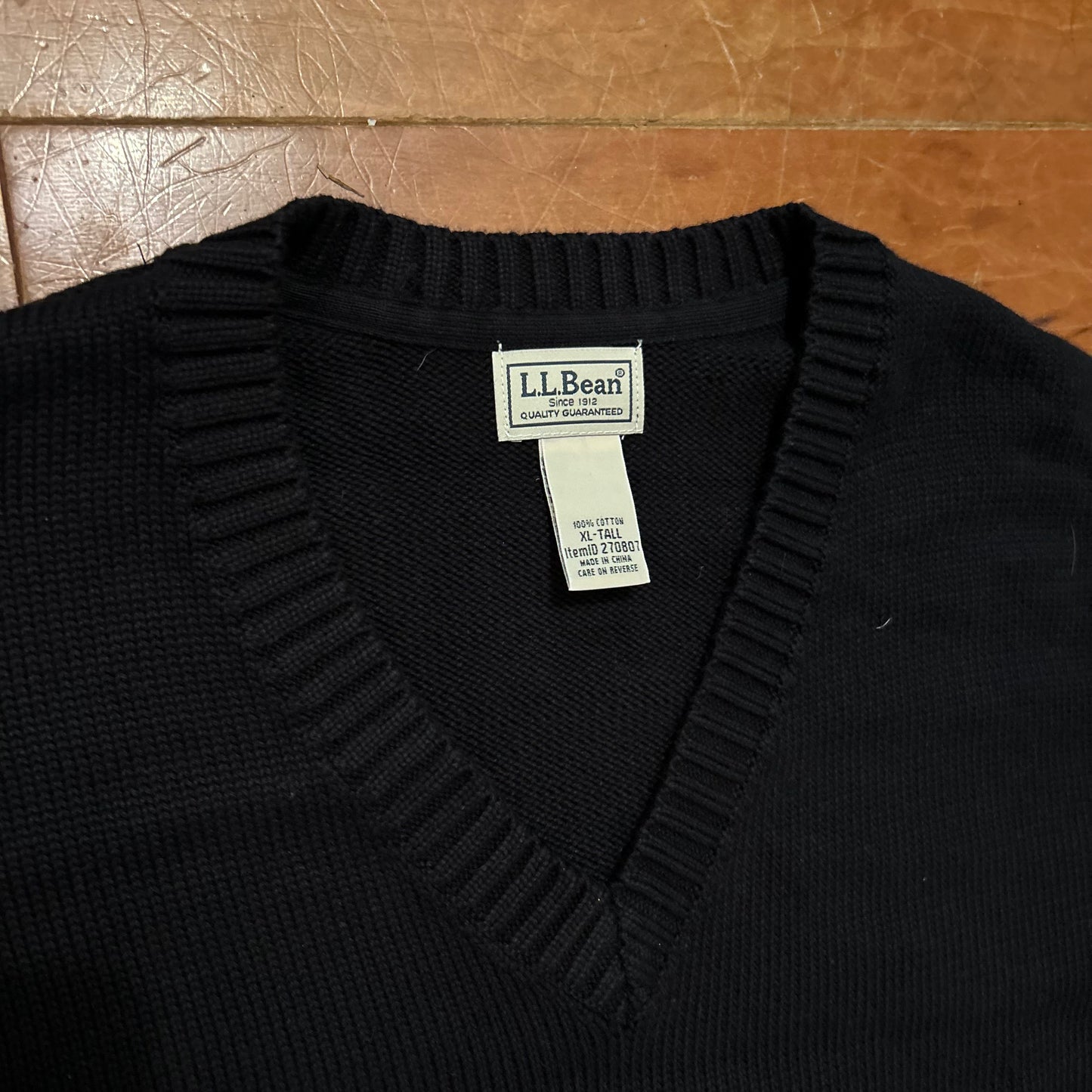LL Bean Black VNeck Sweater - XLarge - 25" x 30"