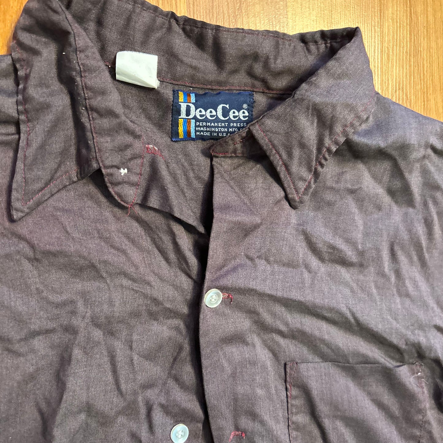 80/90's DeeCee Plum Purple Button Up Shirt - Large - 22" x 28"