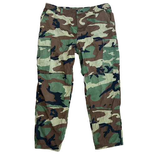 00's Military Camouflage Camo Cargo Pants - Tagged Large, Adjustable Waist - 38” x 31”