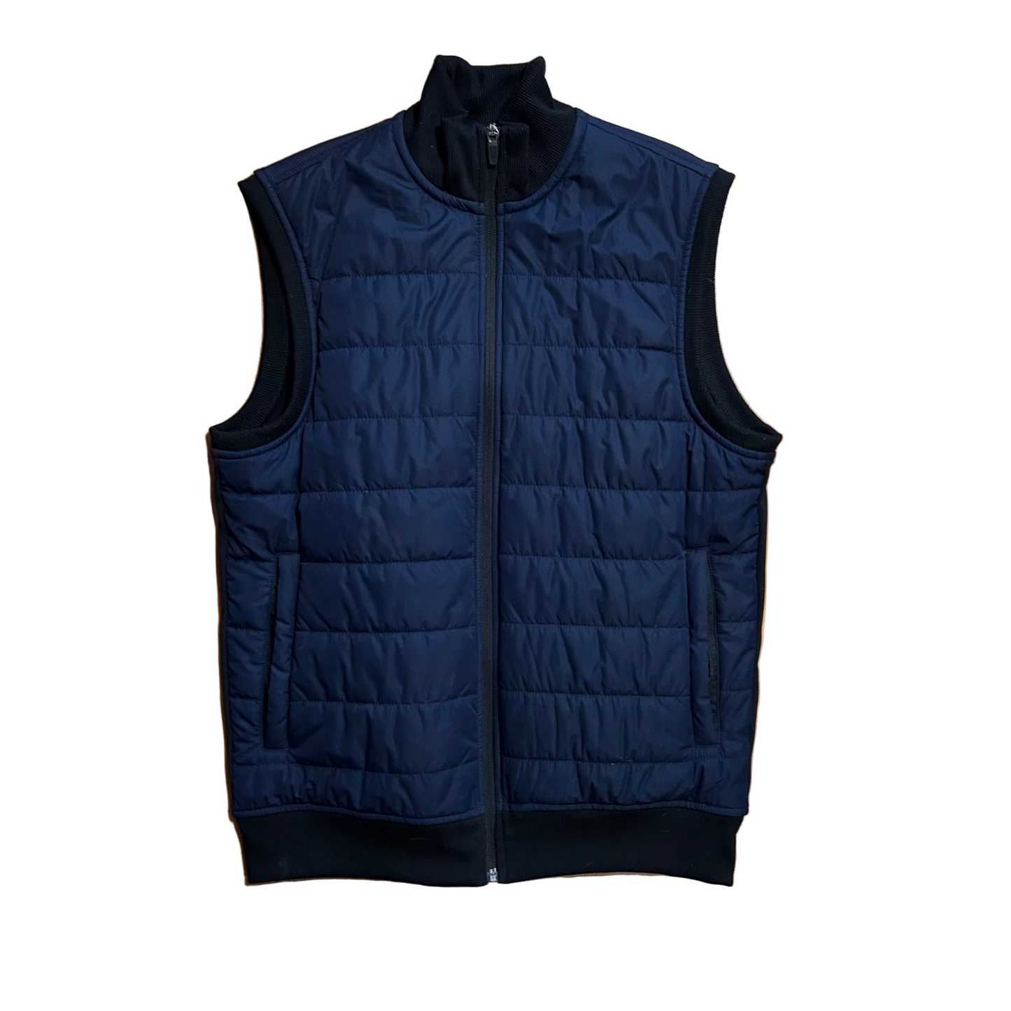 Roundtree and Yorke Navy Black Puffer Vest - Medium - 20" x 26.5"