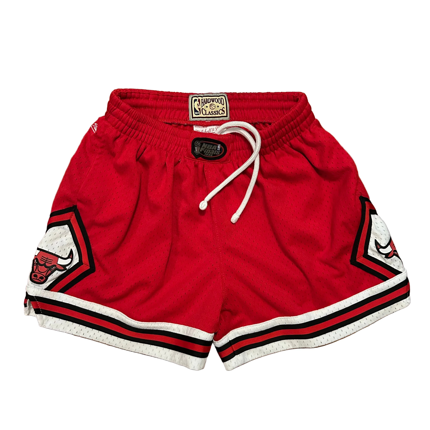 Mitchell and Ness Chicago Bulls Hardwood Classics NBA Finals 1996 Red Basketball Shorts - Tagged S - 22" x 4"