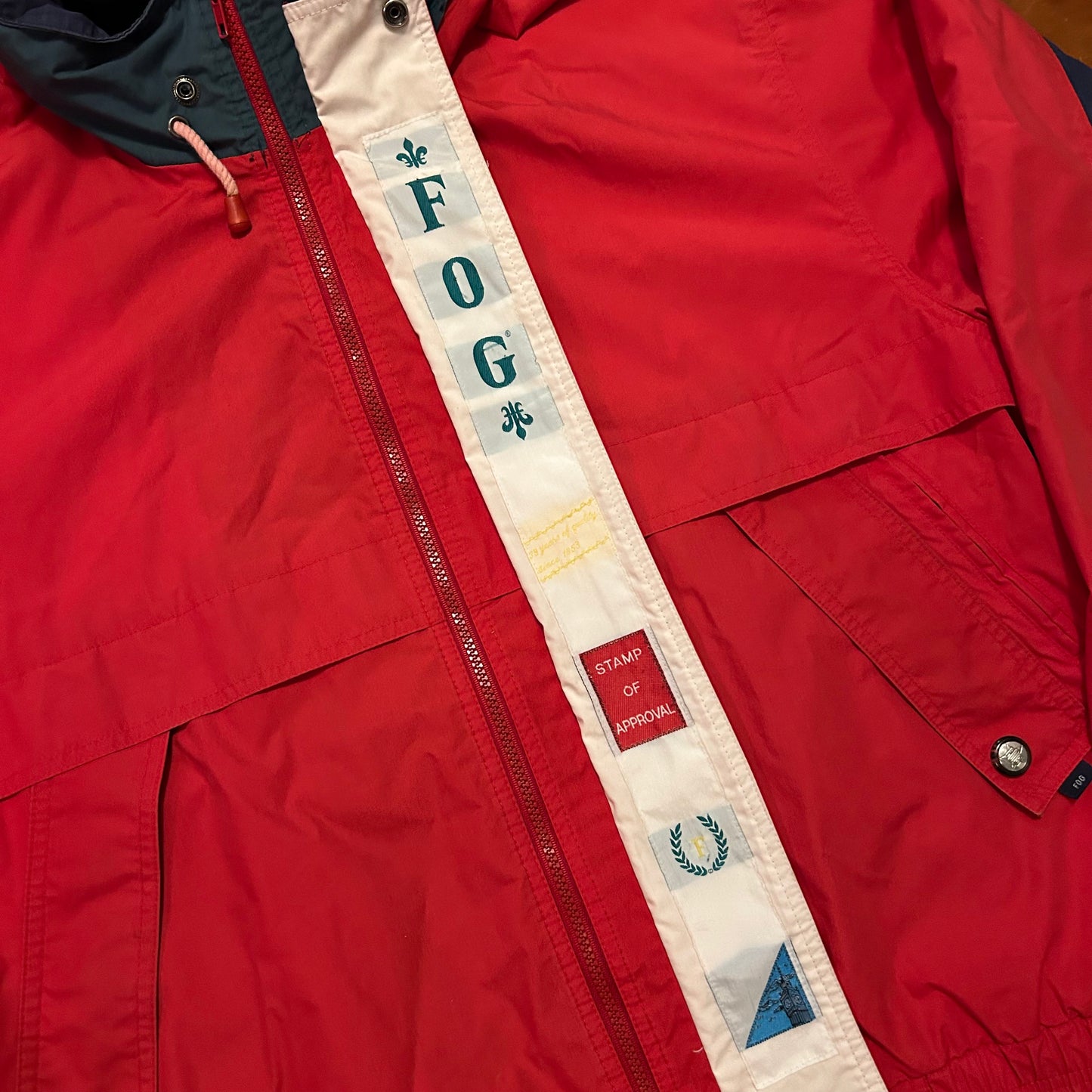 90’s London Fog Red Navy Blue Green Windbreaker Jacket Coat - XLarge - 26.5" x 28.5"