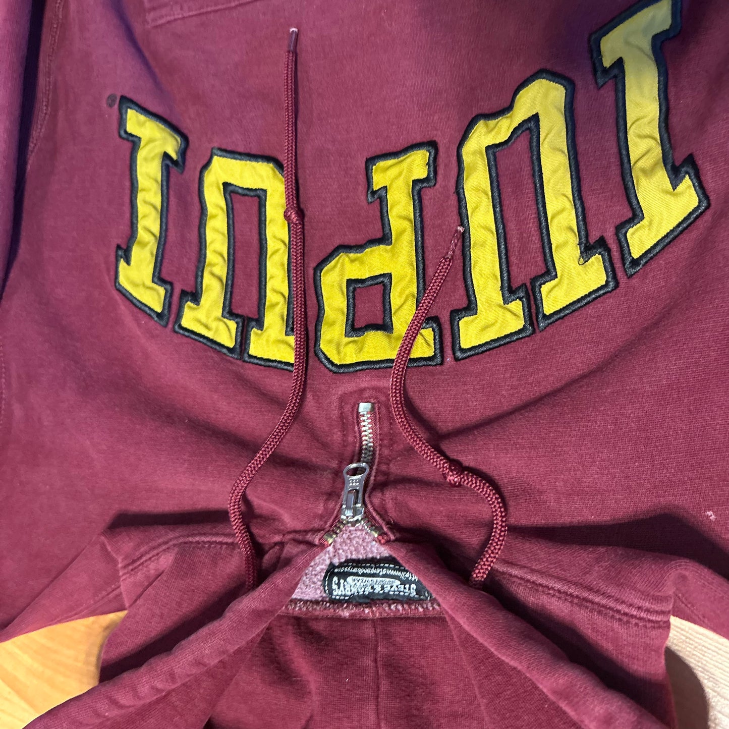 Steve and Barrys IUPUI Indiana University Purdue University Red Maroon Quarter Zip College Hoodie Sweatshirt - Medium - 21" x 23.5"