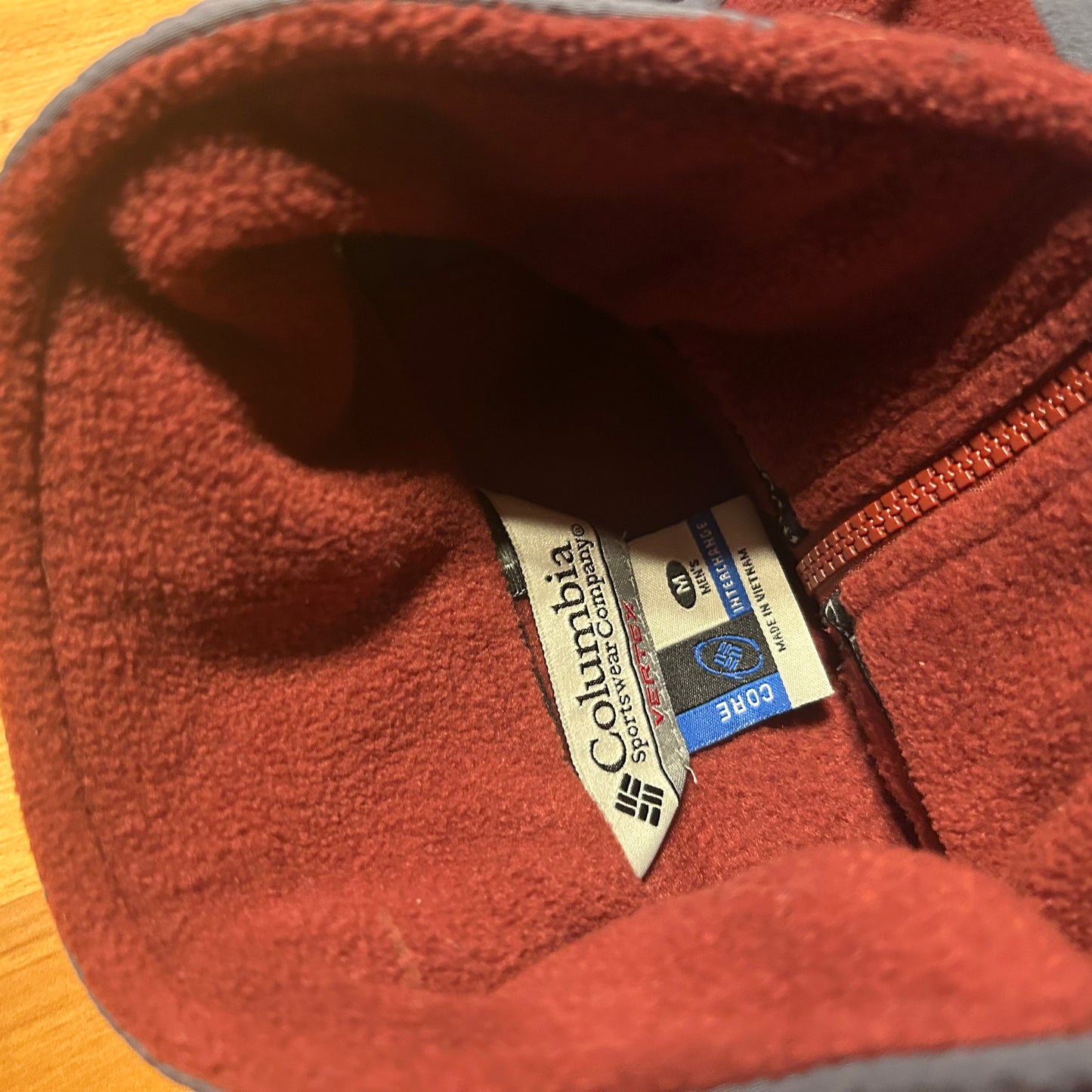 Columbia Red Fleece Zip Up Windbreaker Jacket Coat - Large - 24.5" x 26.5"