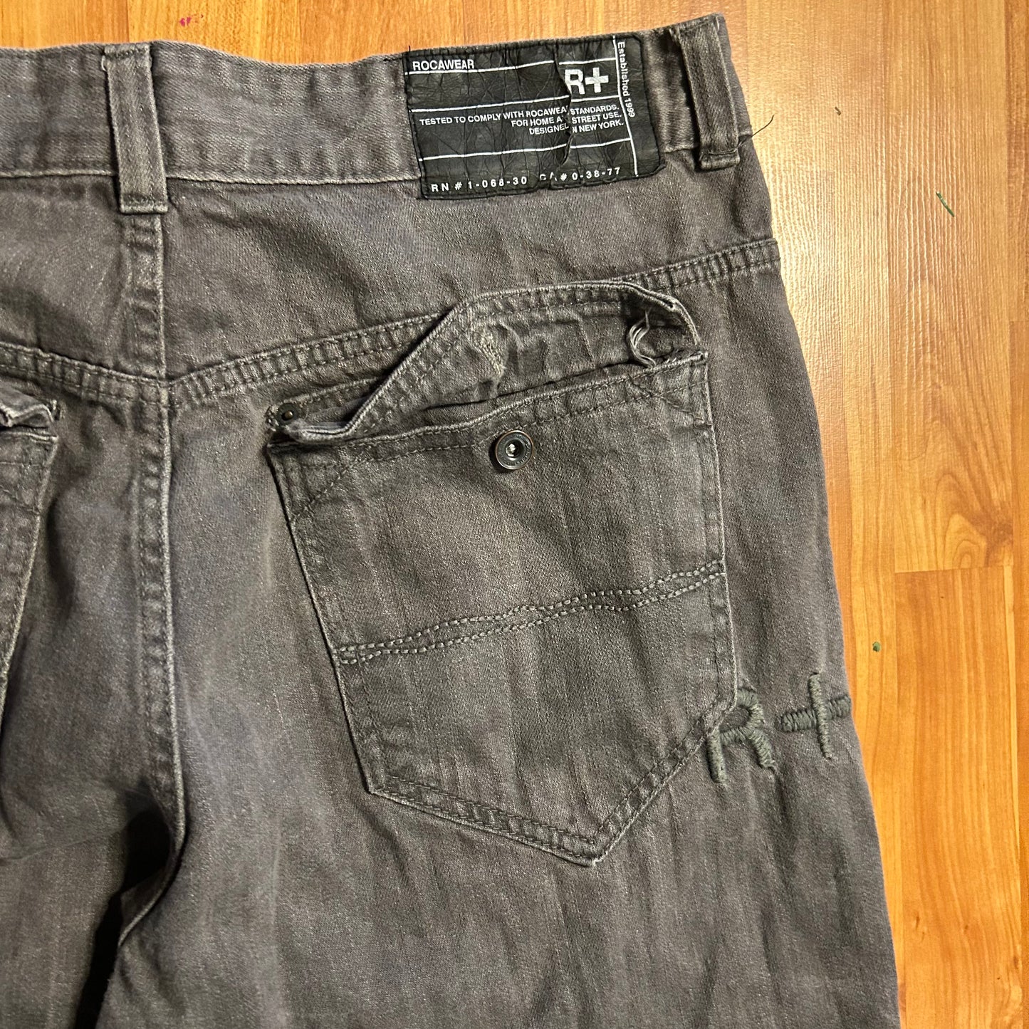 Rocawear Grey Denim Jeans - 38" x 31"