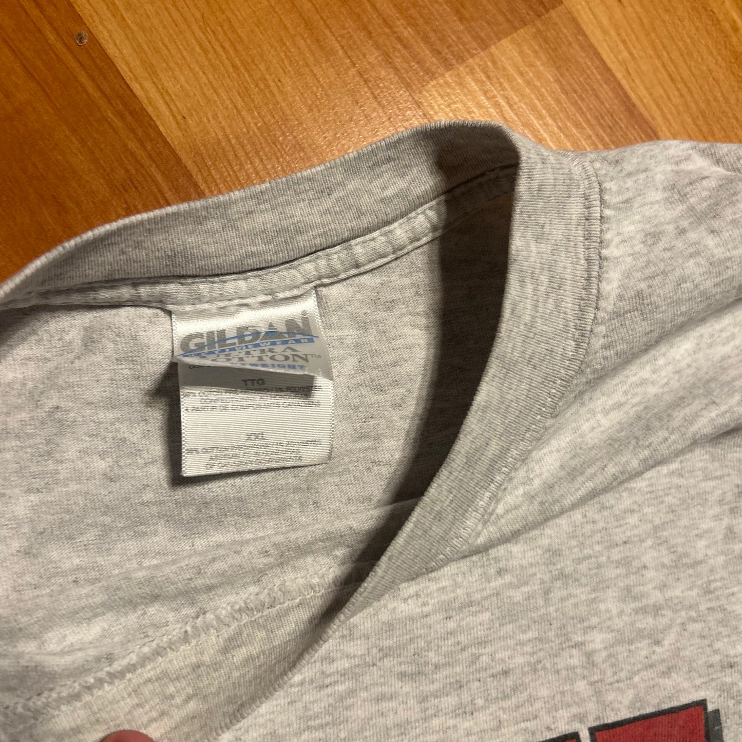 Gildan Mr Remote It’s a Control Thing Grey Funny Graphic Tshirt - XLarge - 26" x 29"