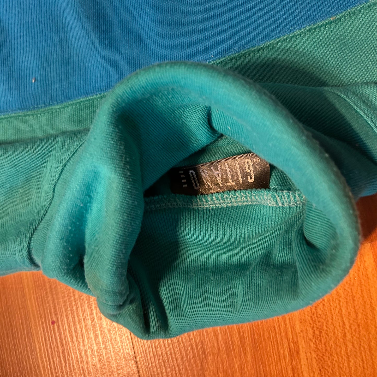 90's Gitano Color Blocked Teal Pink Turtleneck Sweatshirt - Medium - 20" x 23"