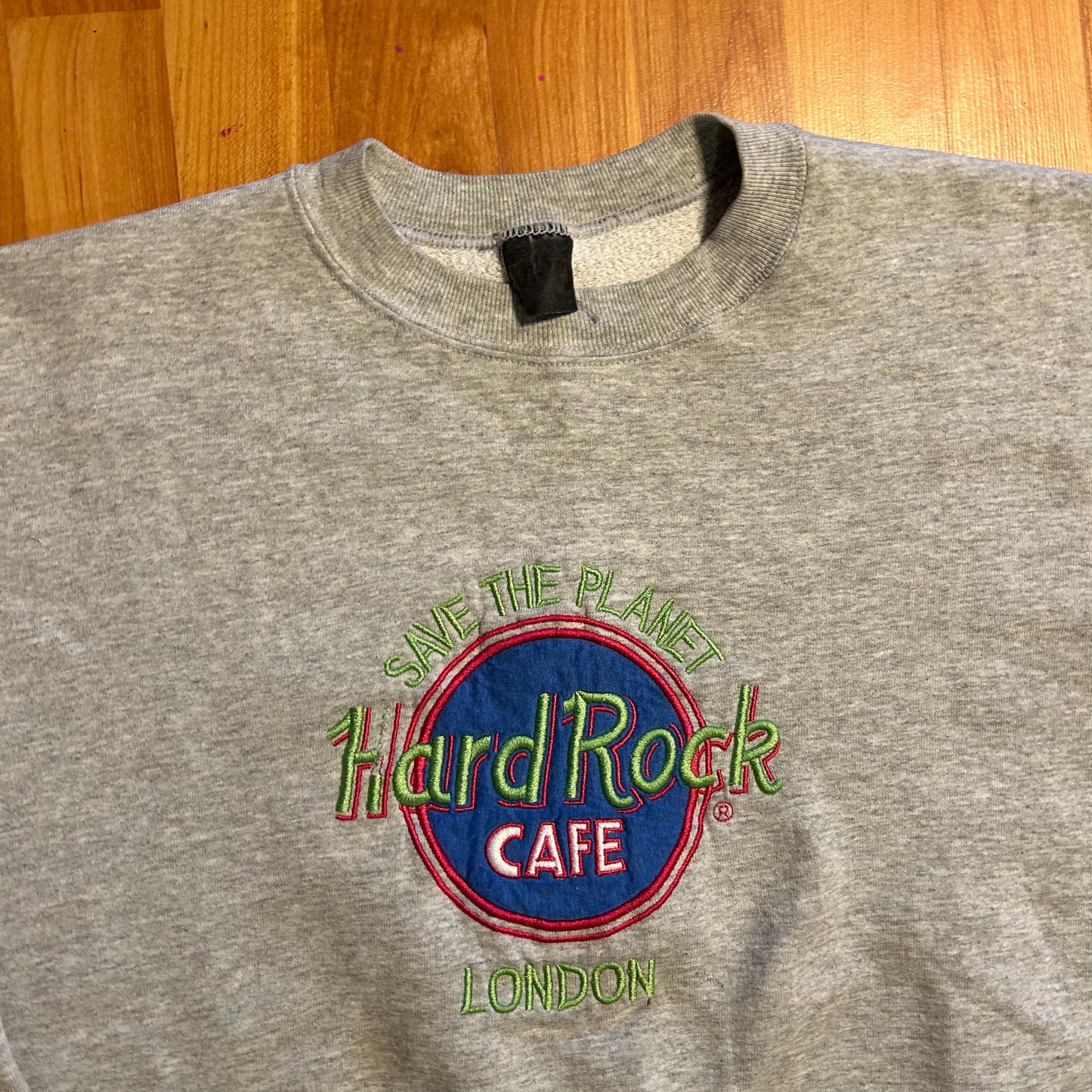 90's Save The Planet Hard Rock Cafe Grey Crewneck Sweatshirt - Large - 23" x 25"