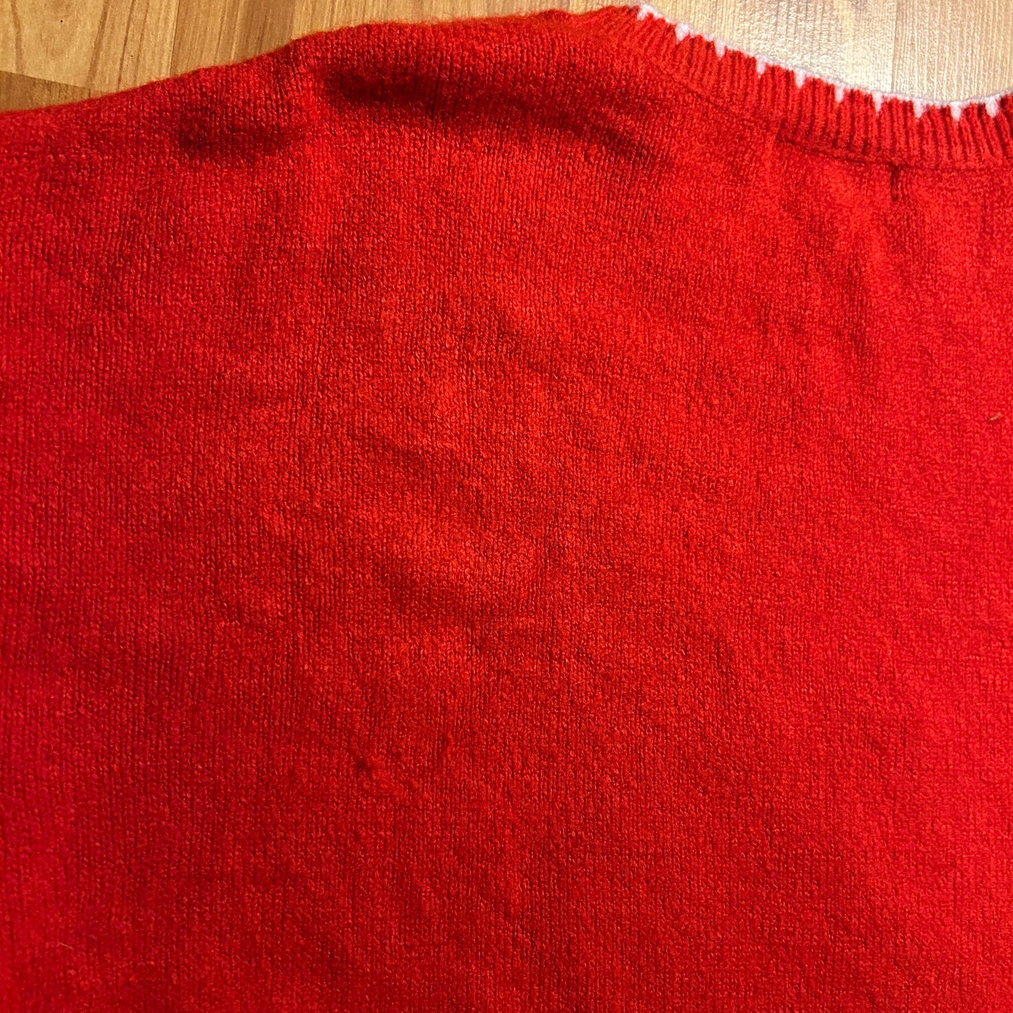 Peanuts Snoopy Red Heart Valentines Sweater - Large - 23" x 24"Mmmmmmm