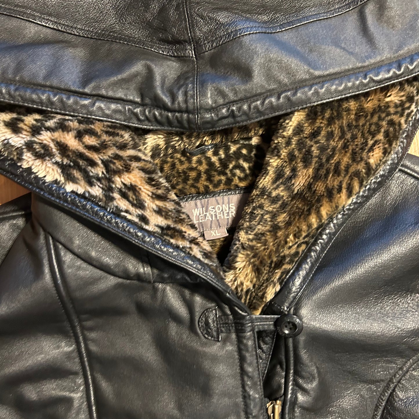 Wilsons Leather Black Cheetah Print Fur Zip Up Hooded Jacket - Large - 23" x 28"