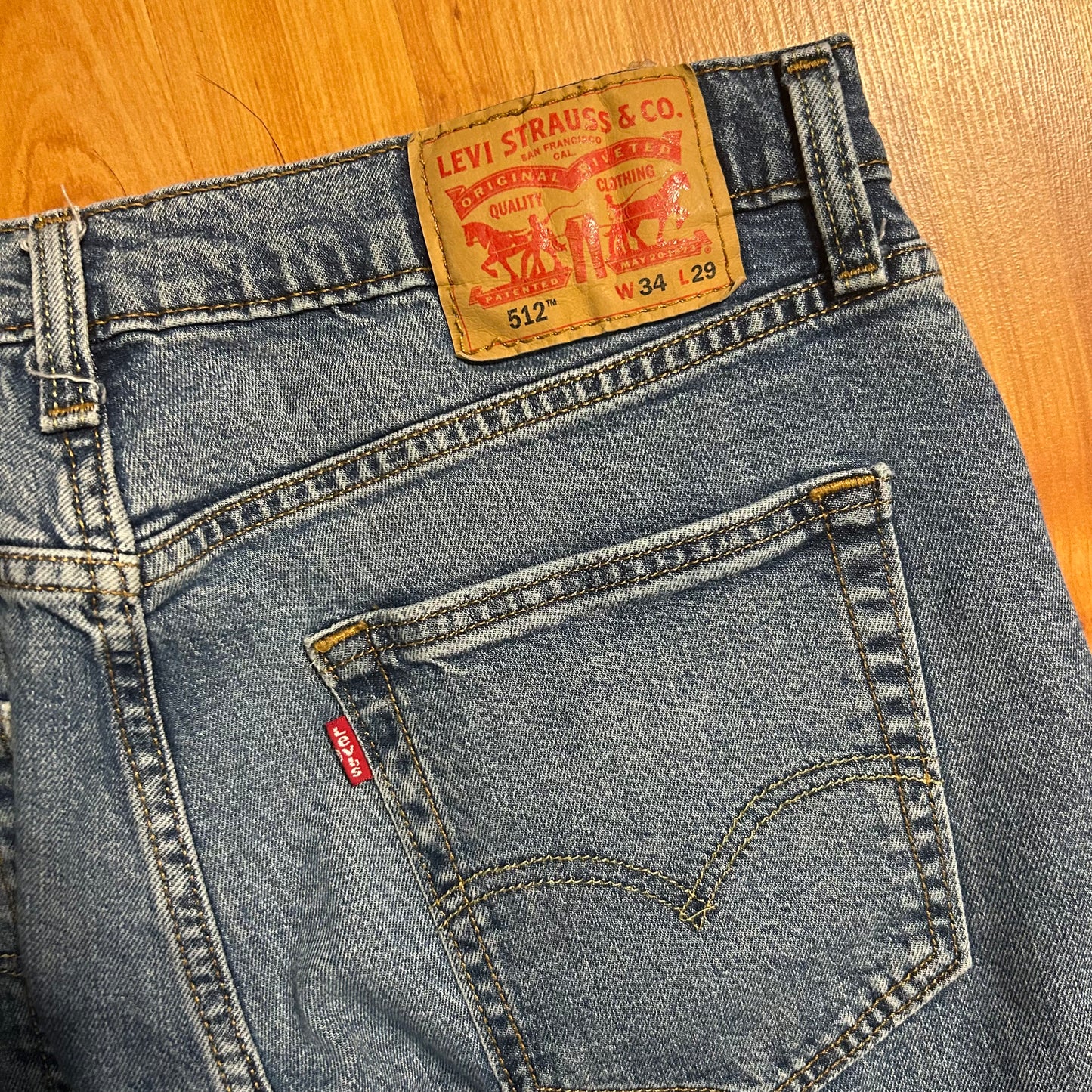 Levi 512 Denim Blue Jeans - 33" x 26.5"
