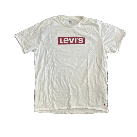 Levi's White Red Logo Tshirt - Large - 22" x 28.5"