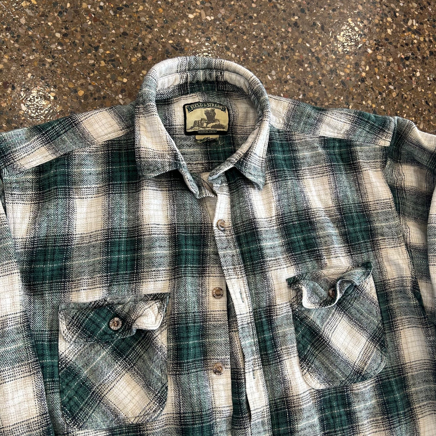 Field and Stream Green Flannel Shirt - XLarge - 25" x 32"
